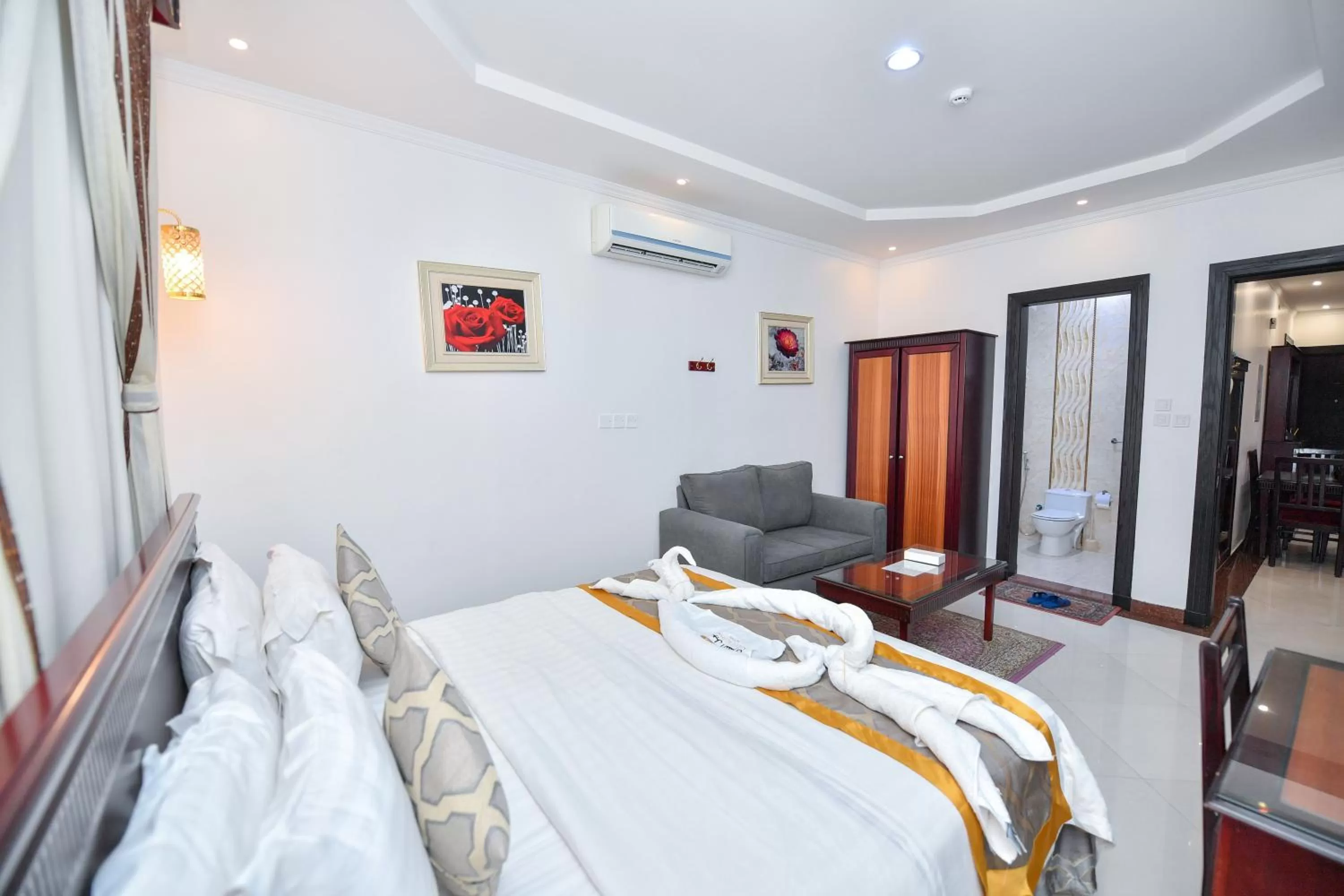 Bed in Aseel Alsharq Serviced Apartments - اقتصادي