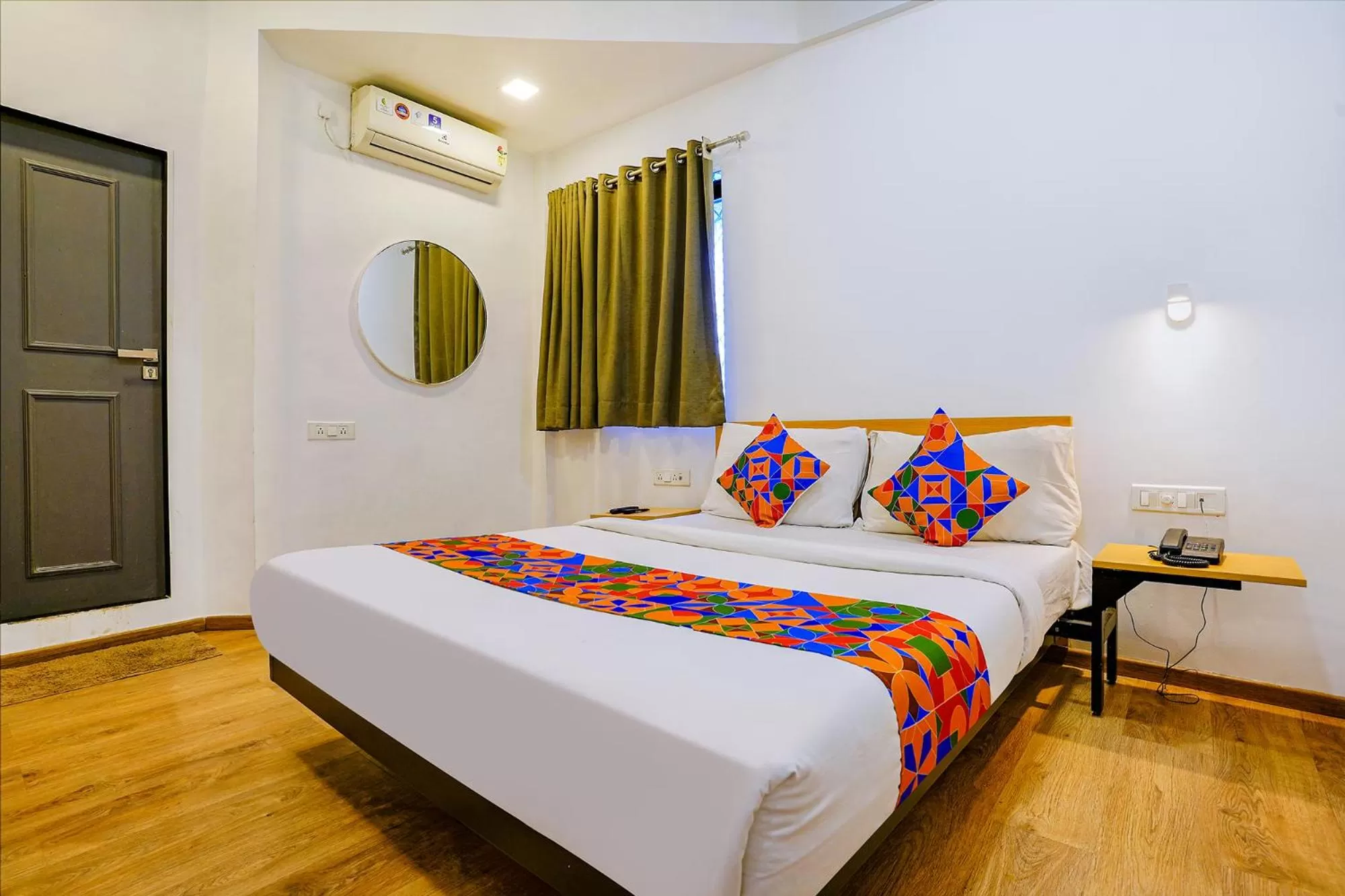 Photo of the whole room, Bed in FabExpress Highway Residency