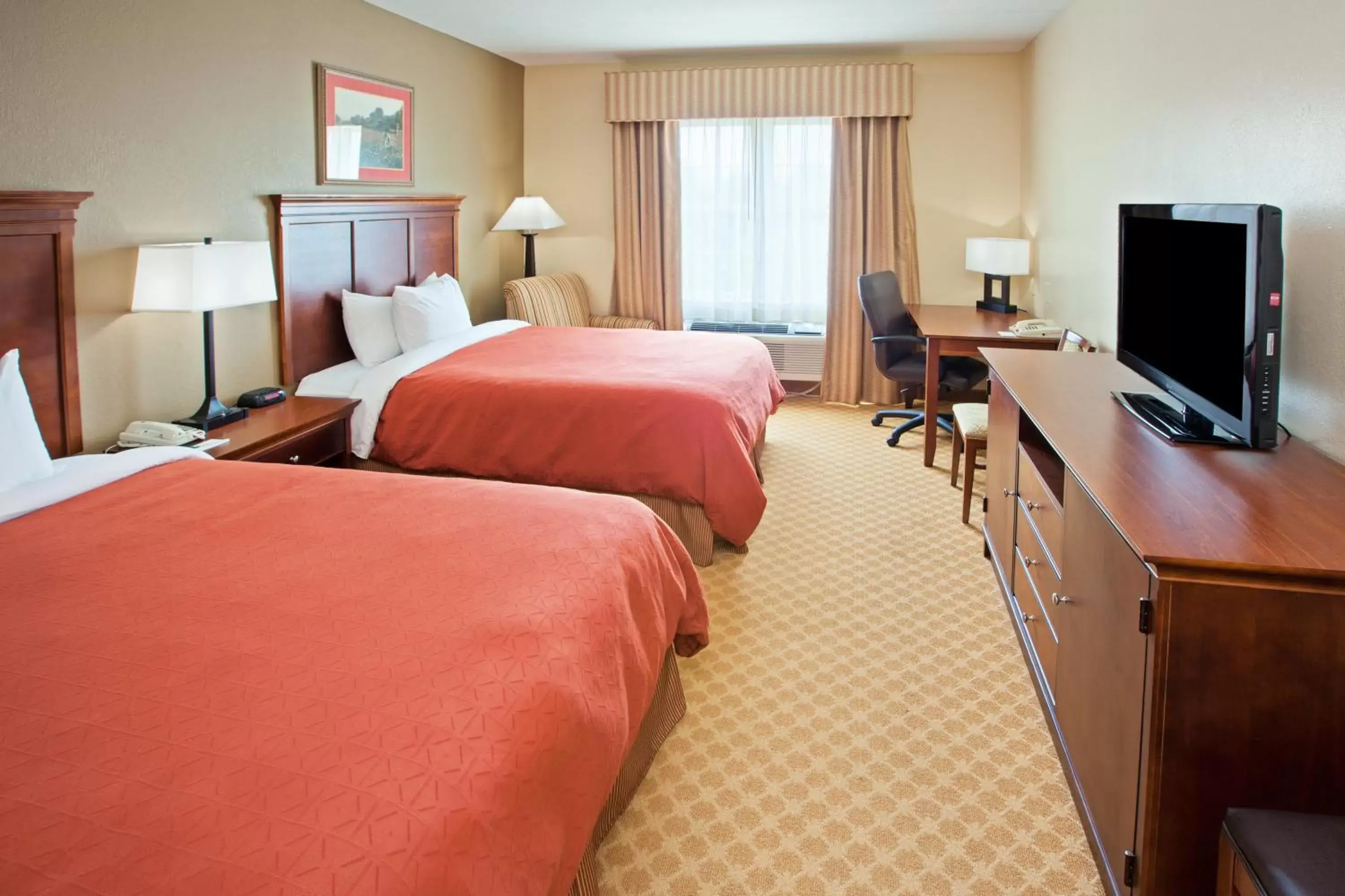 Day, Bed in Country Inn & Suites by Radisson, Knoxville West, TN