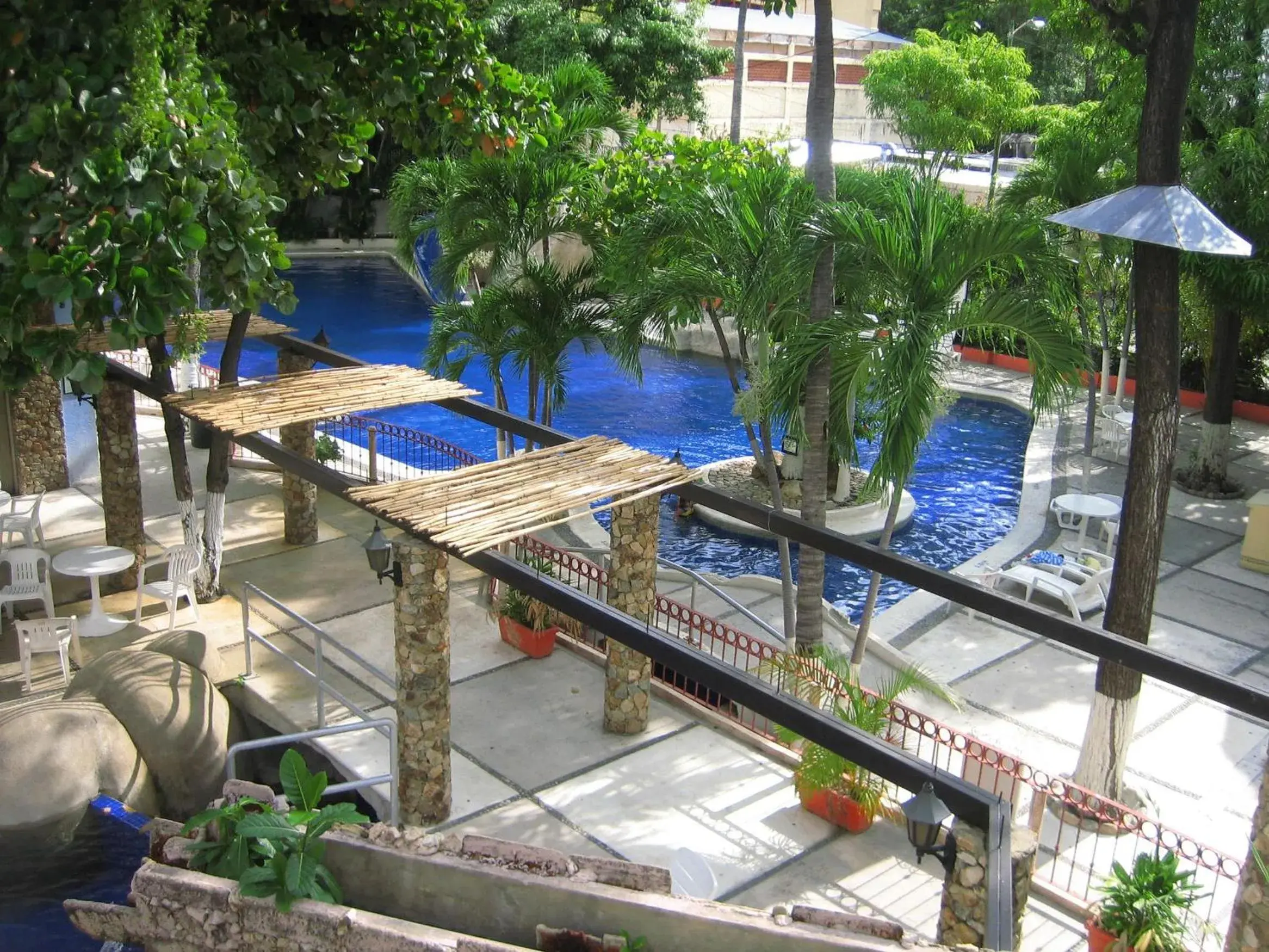 Swimming pool, Pool View in Hotel Club del Sol Acapulco by NG Hoteles