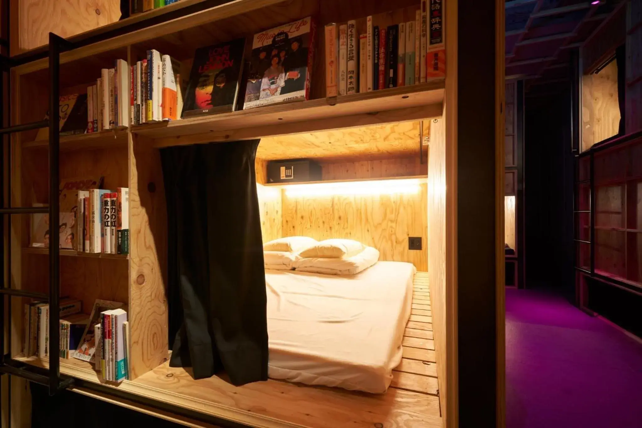 Library in BOOK AND BED TOKYO SHINJUKU