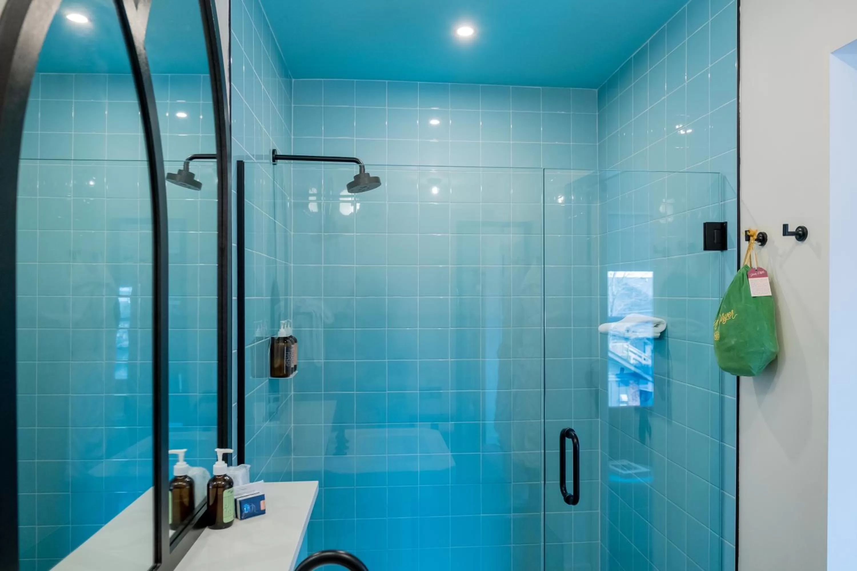 Shower in The Russell