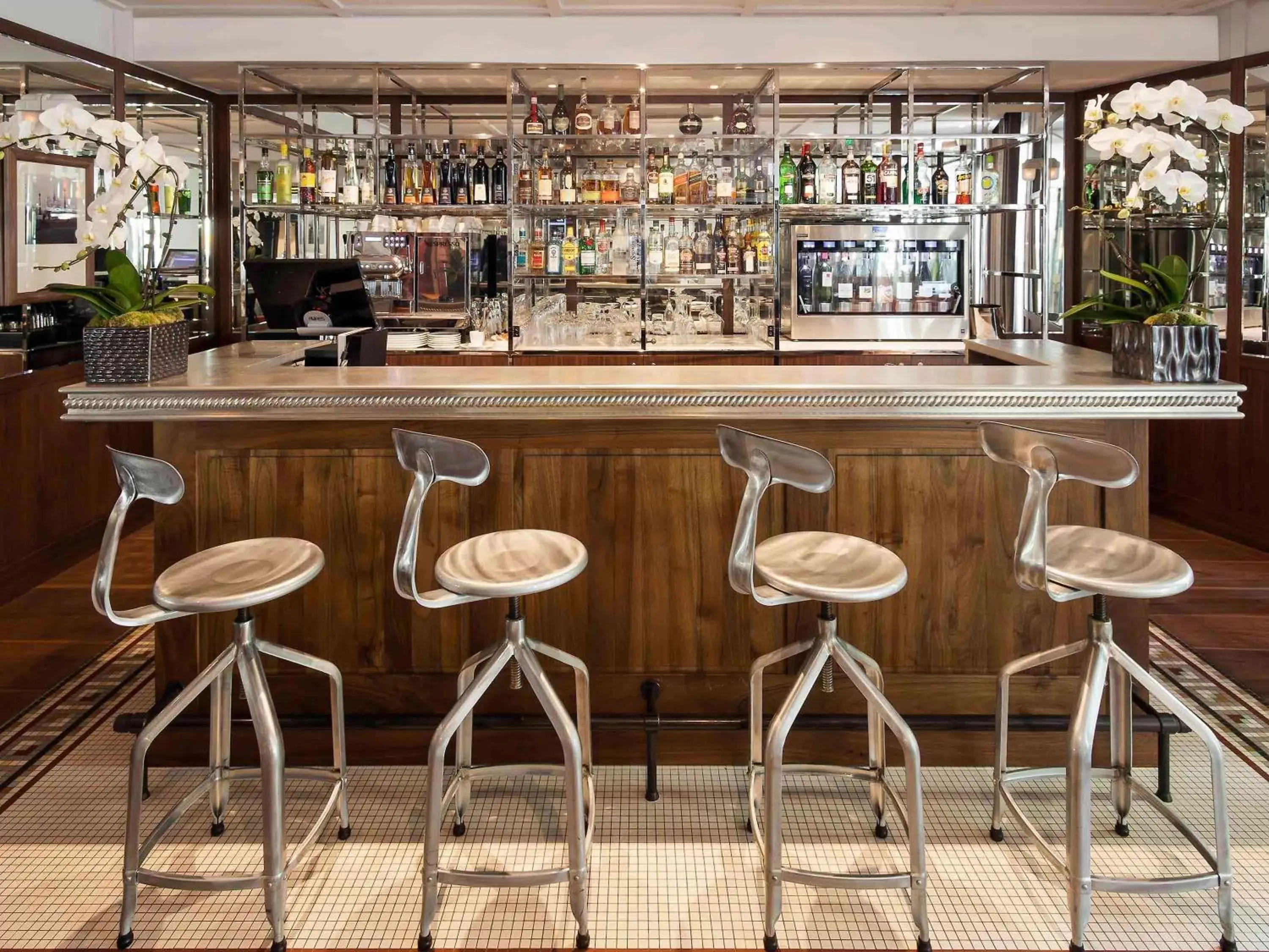 Property building, Lounge/Bar in Hotel Paris Bastille Boutet - MGallery by Sofitel