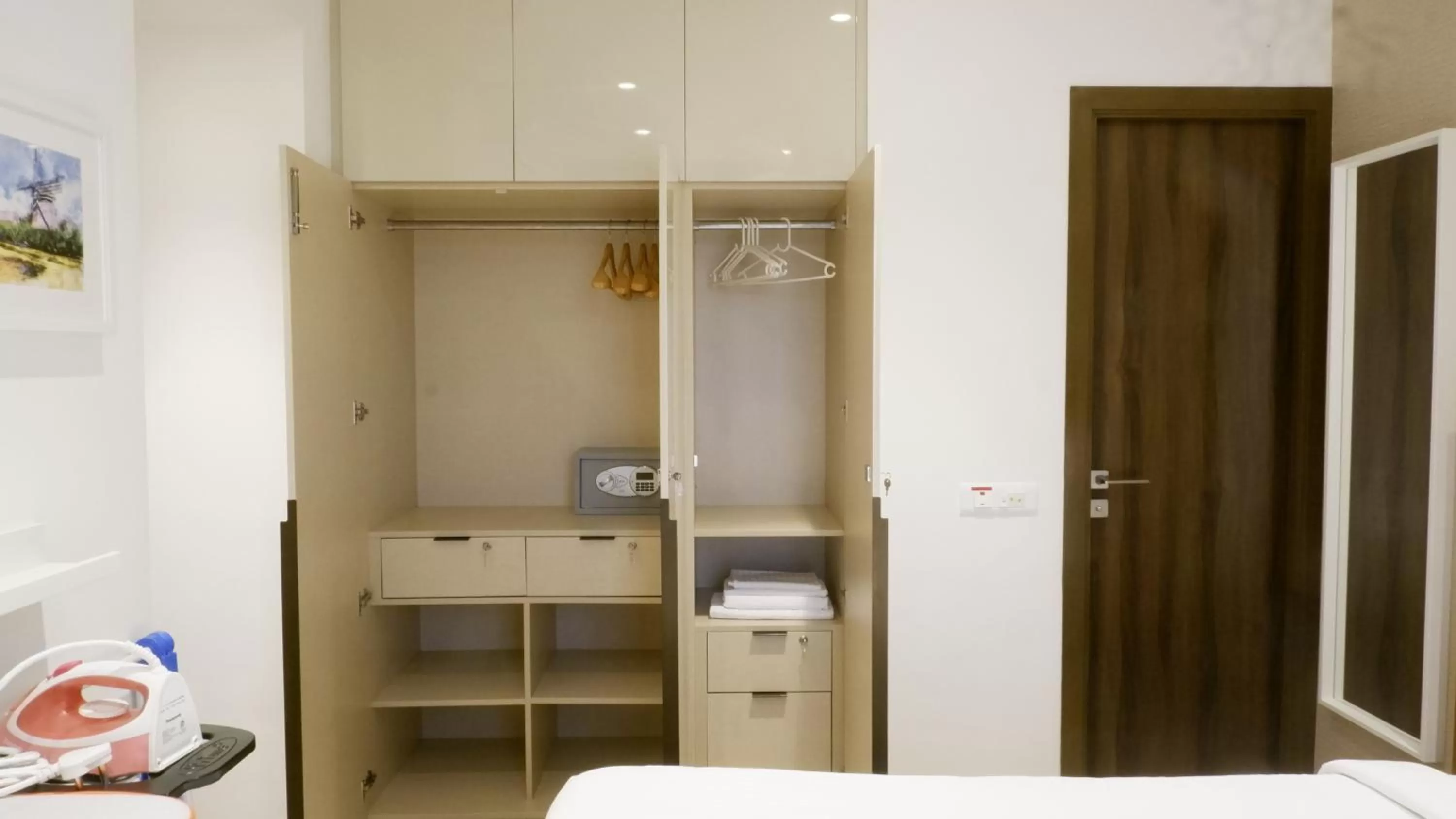 Bedroom, Bed in RELOhomes Serviced Apartment