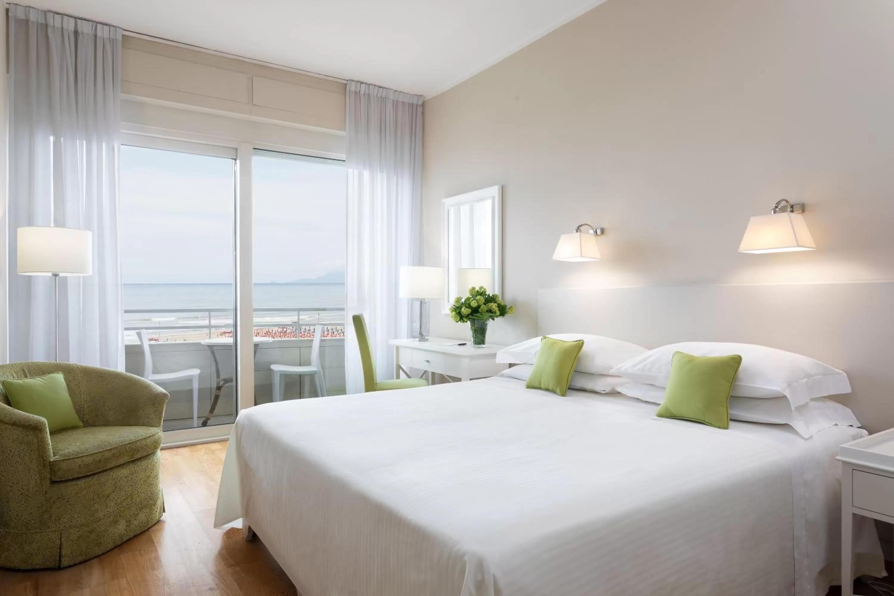 Photo of the whole room, Bed in Hotel Sina Astor