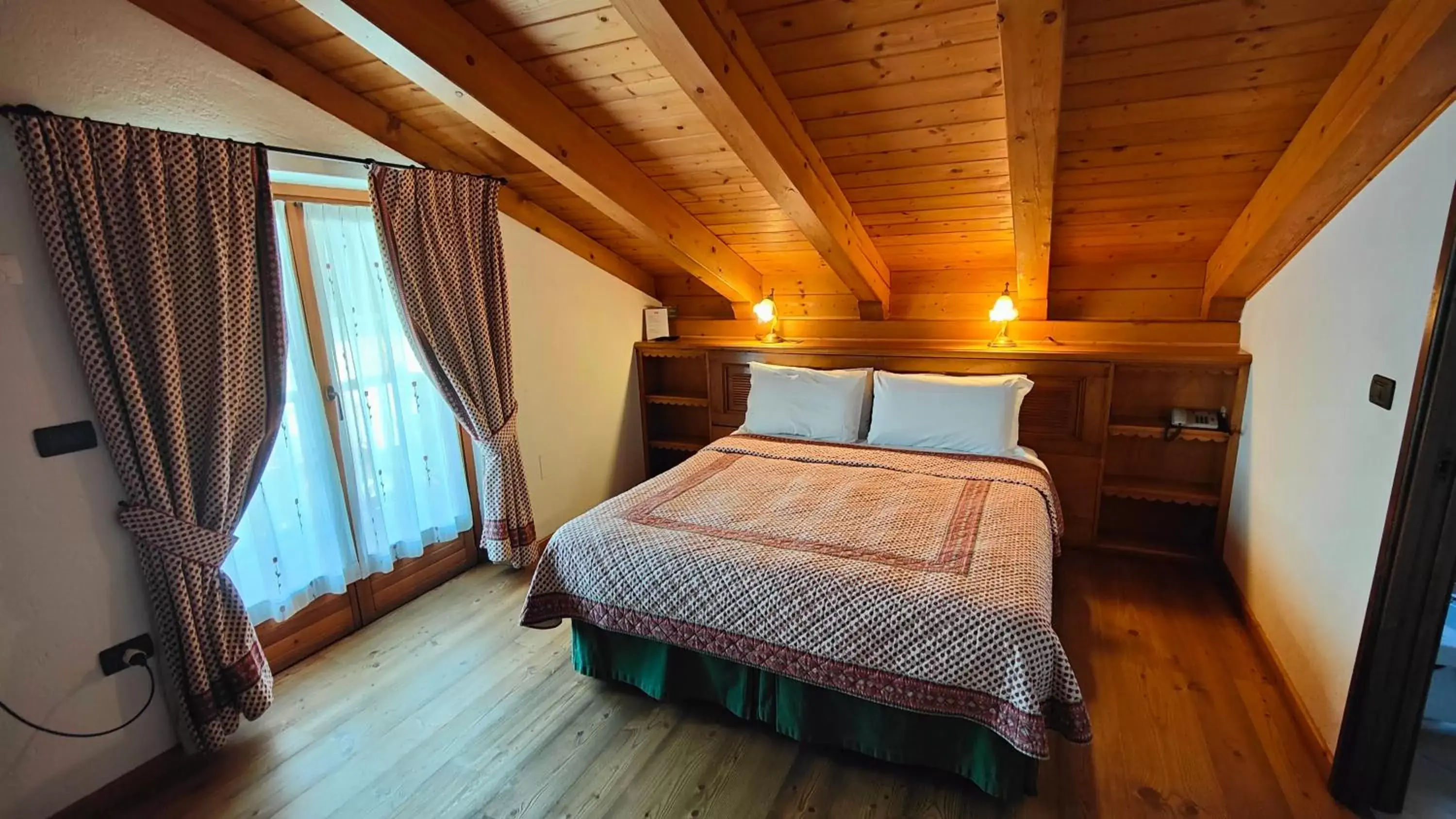 Bedroom, Bed in Hotel Lo Campagnar