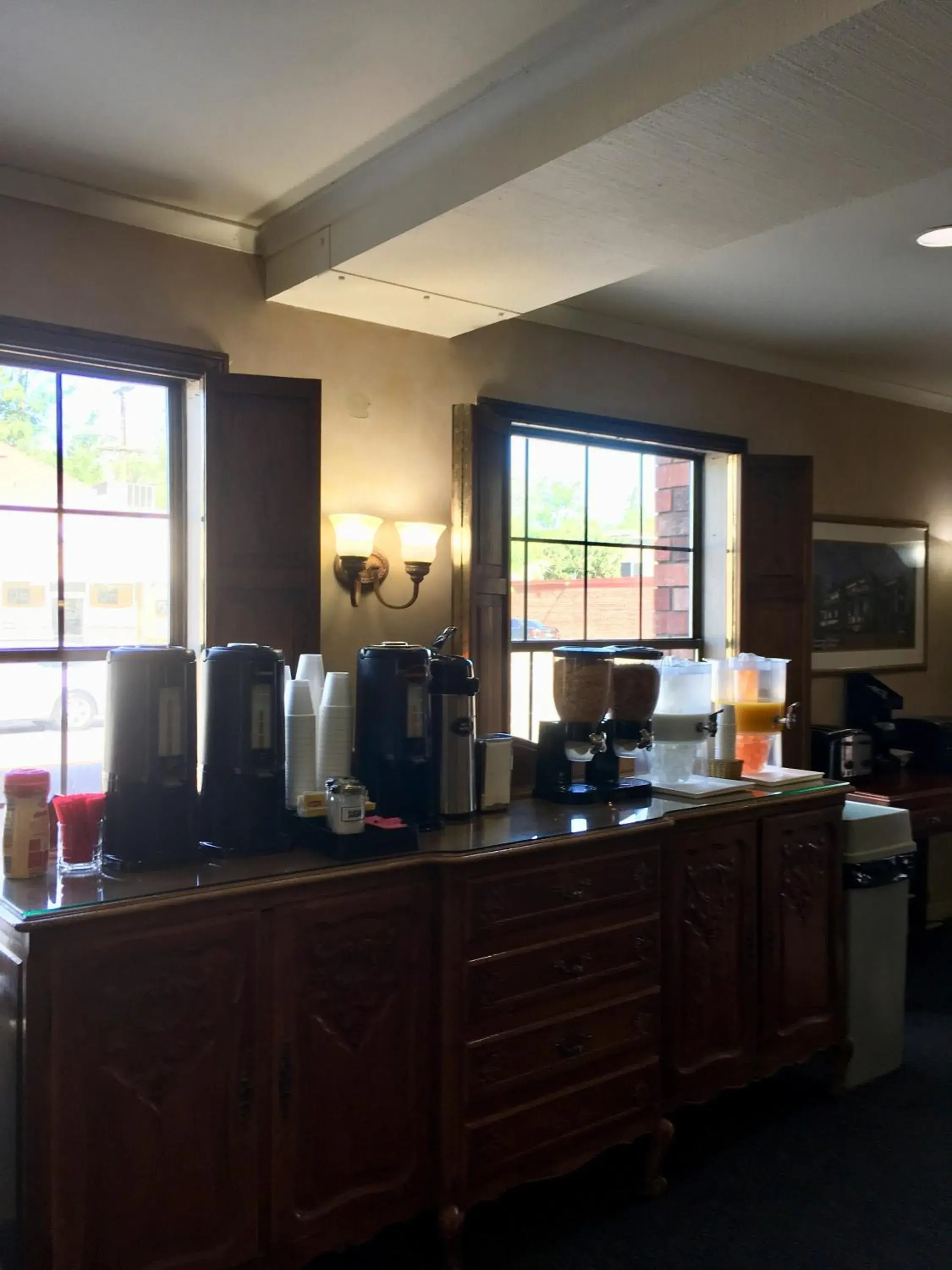Coffee/tea facilities, Kitchen/Kitchenette in Hardman House