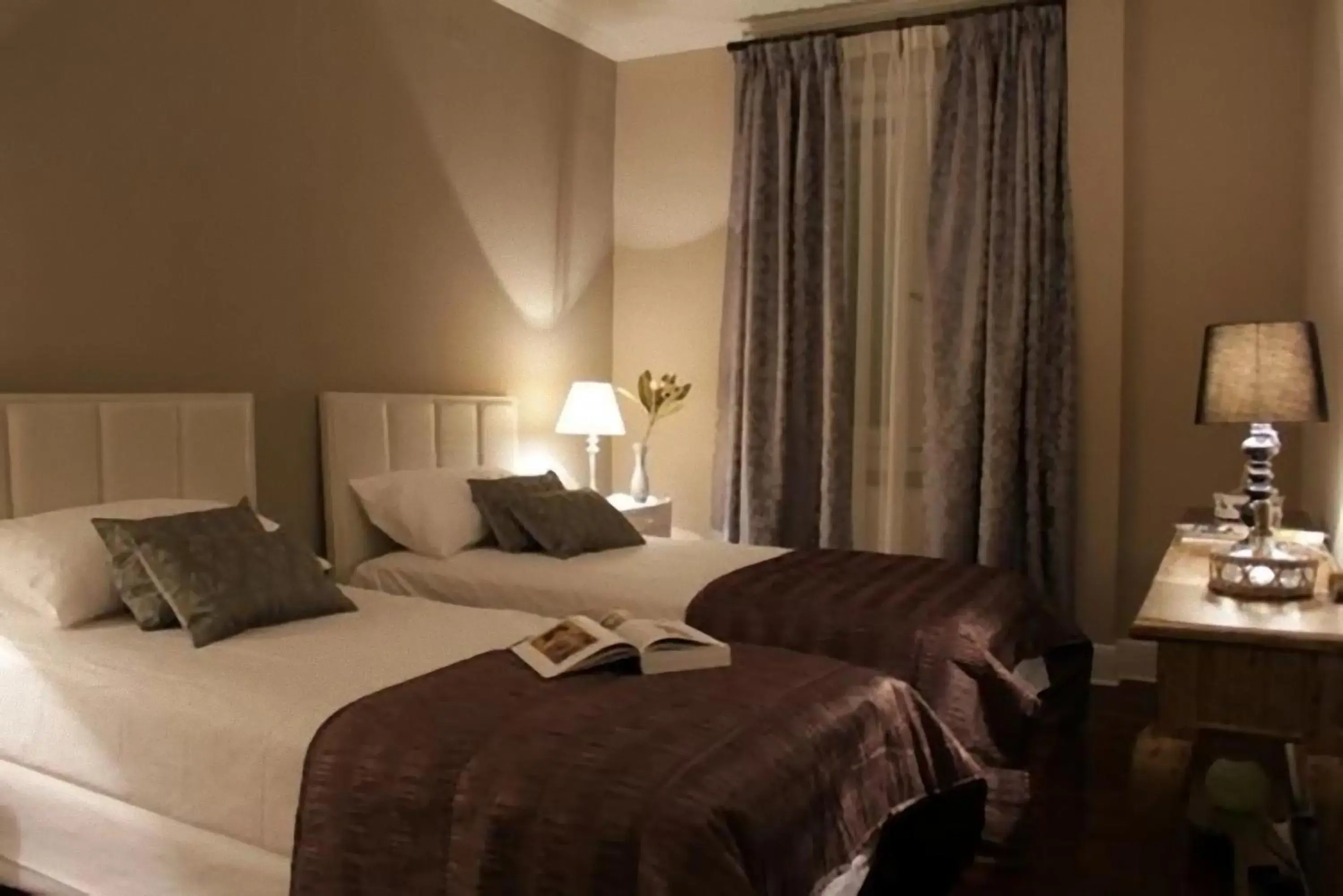 Bed in Mito Casa Hotel