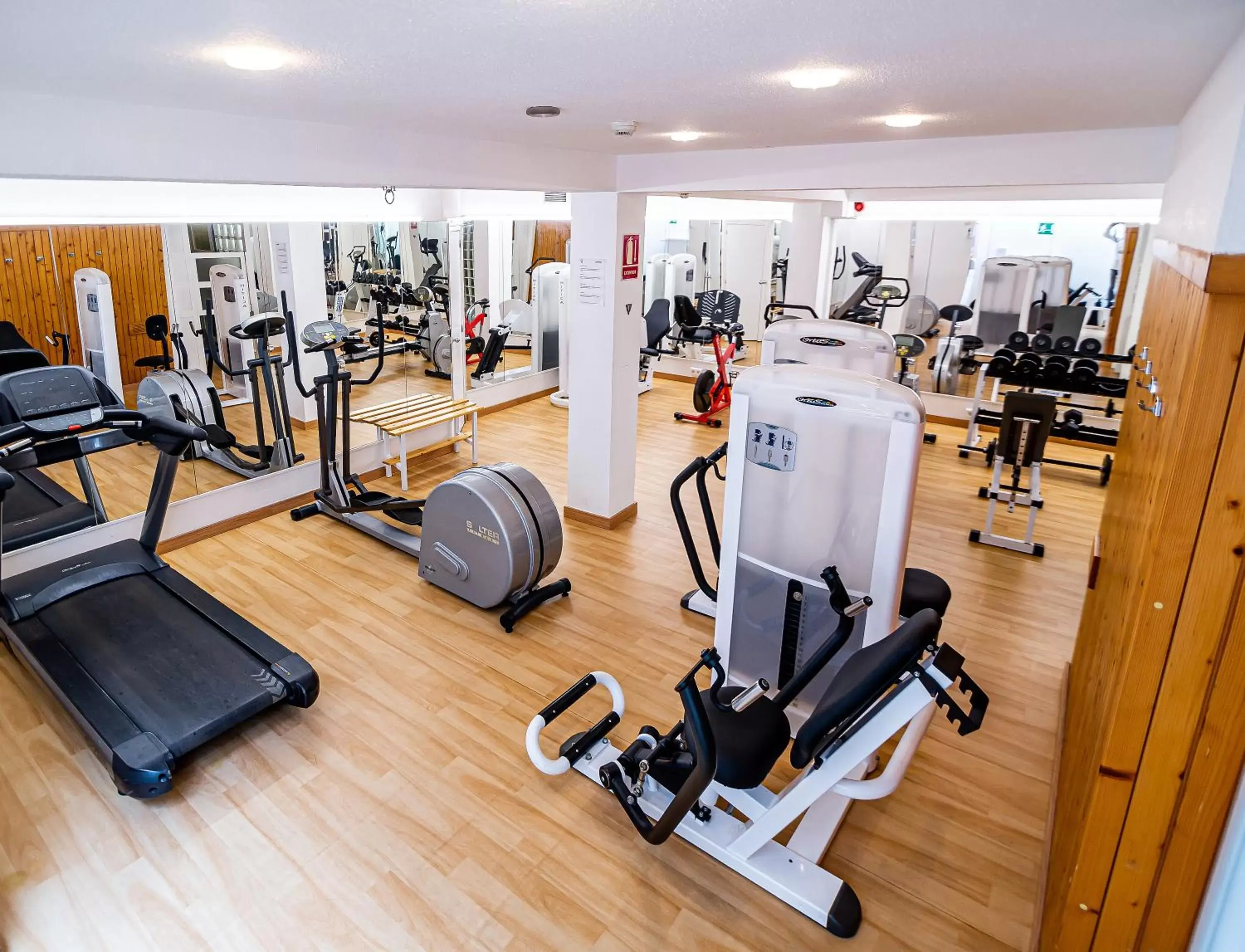 Fitness centre/facilities, Fitness Center/Facilities in Complejo Belroy 4* Sup