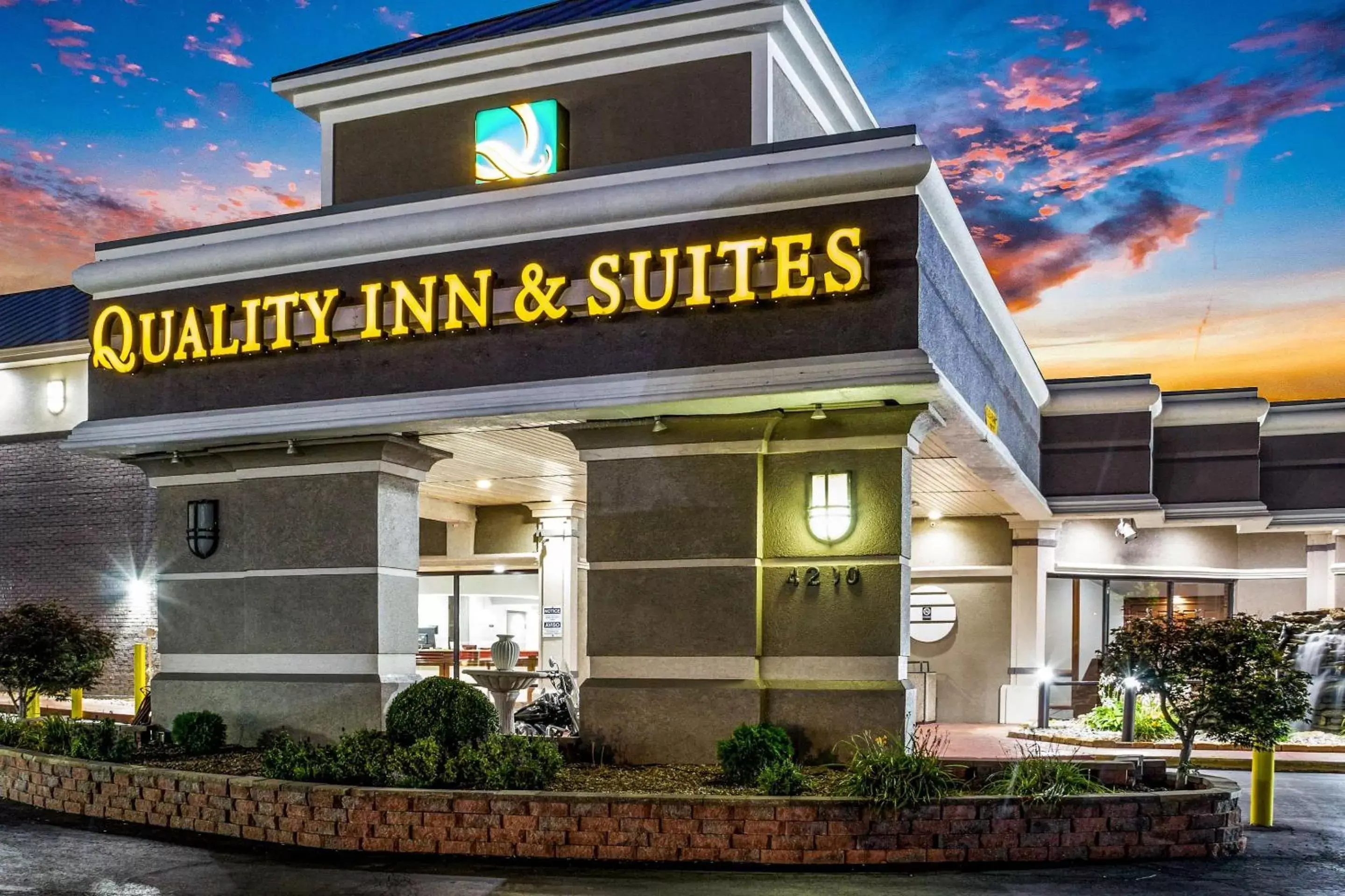 Other, Property Building in Quality Inn & Suites Kansas City - Independence I-70 East