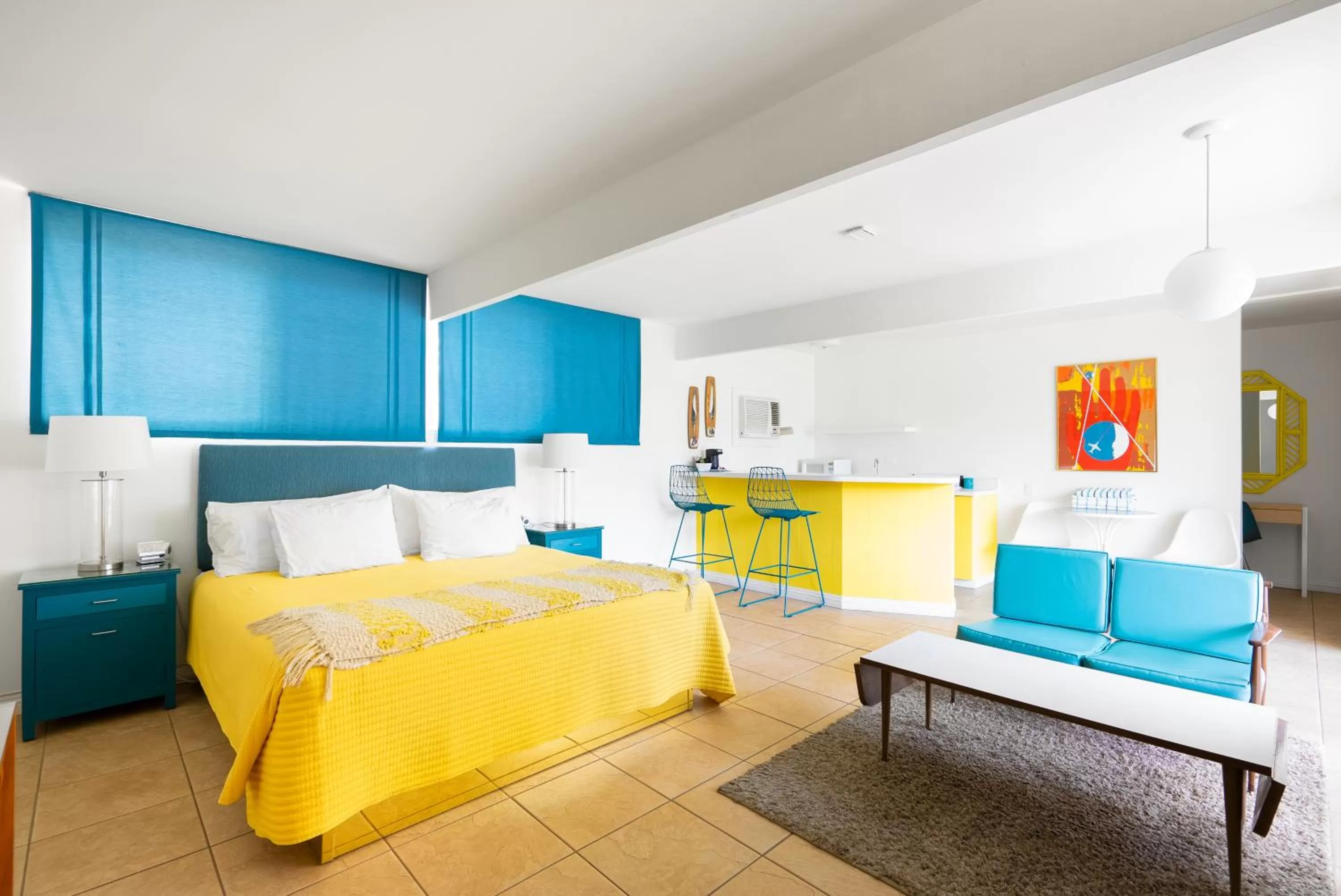 Bed in The Monkey Tree Hotel by AvantStay