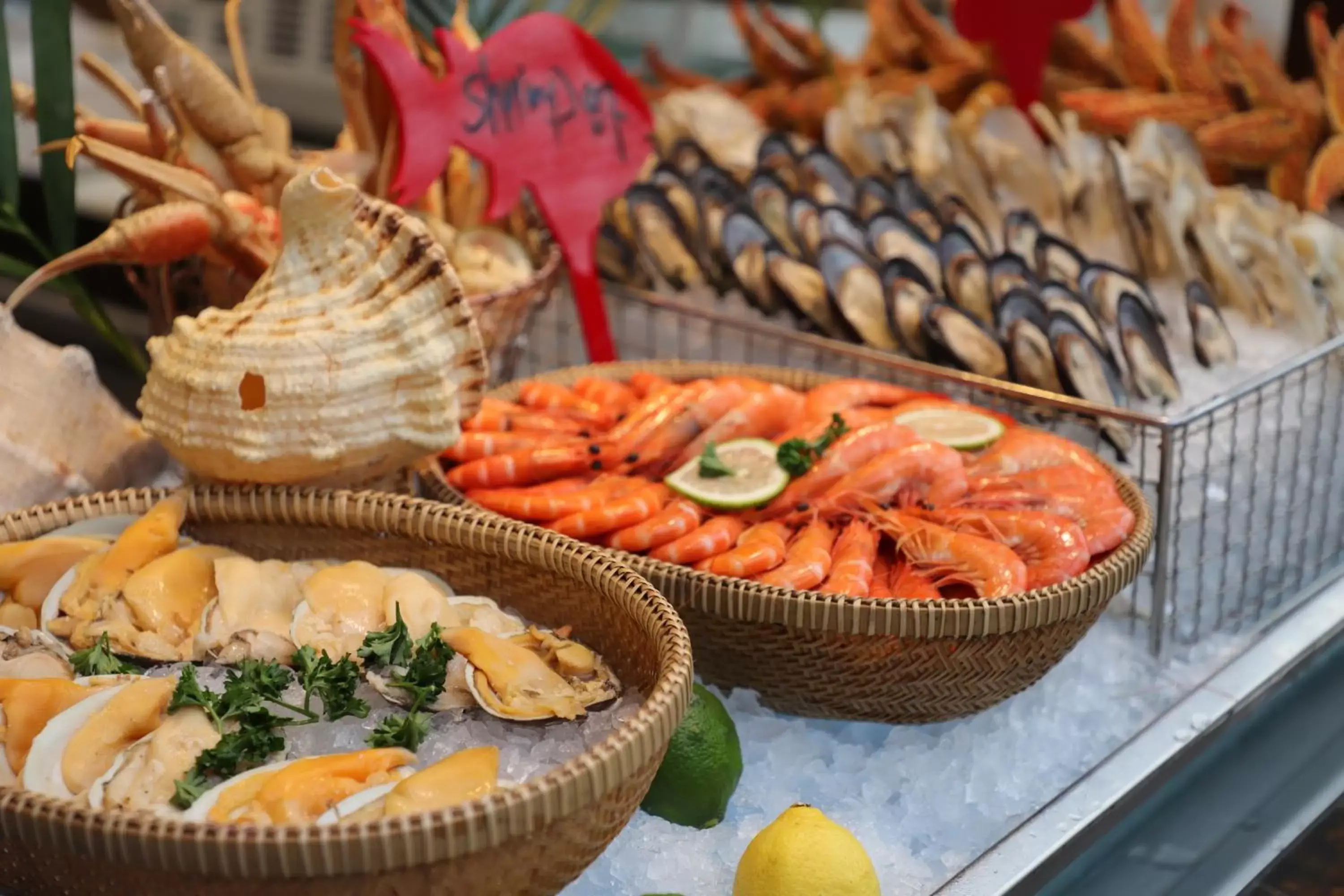 Food in InterContinental Chengdu Global Center by IHG Food in InterContinental Chengdu Global Center by IHG