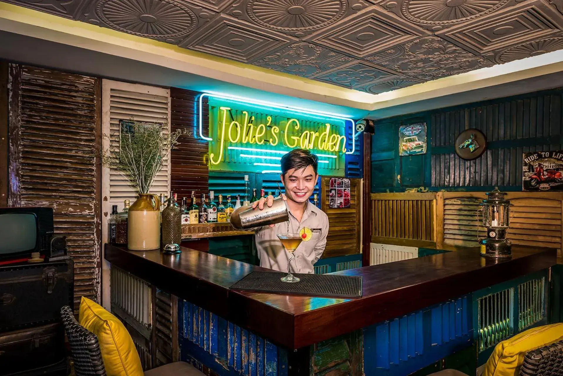 Lounge or bar in Silverland Jolie Hotel