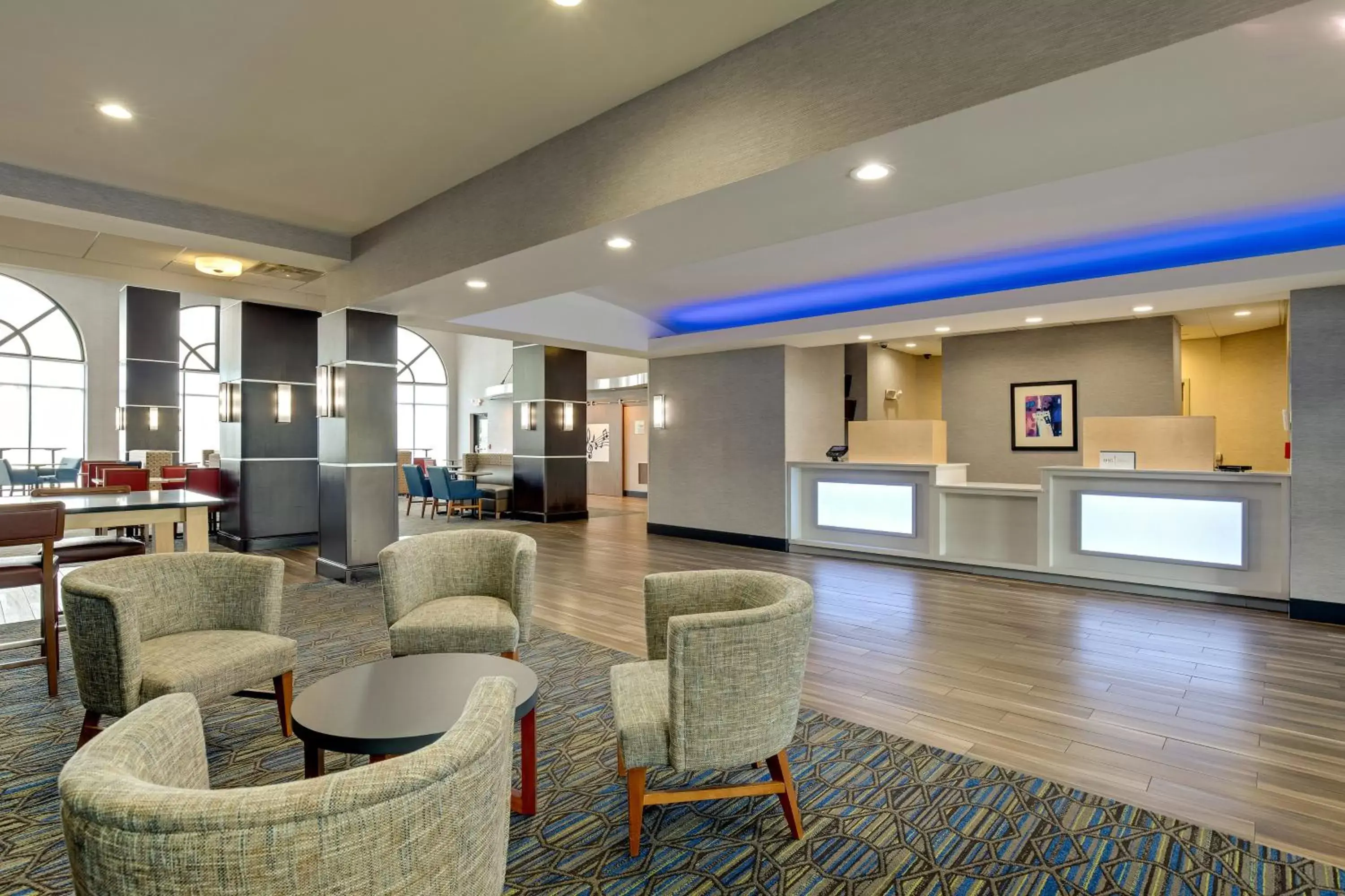 Property building, Lobby/Reception in Holiday Inn Express Nashville-Opryland, an IHG Hotel