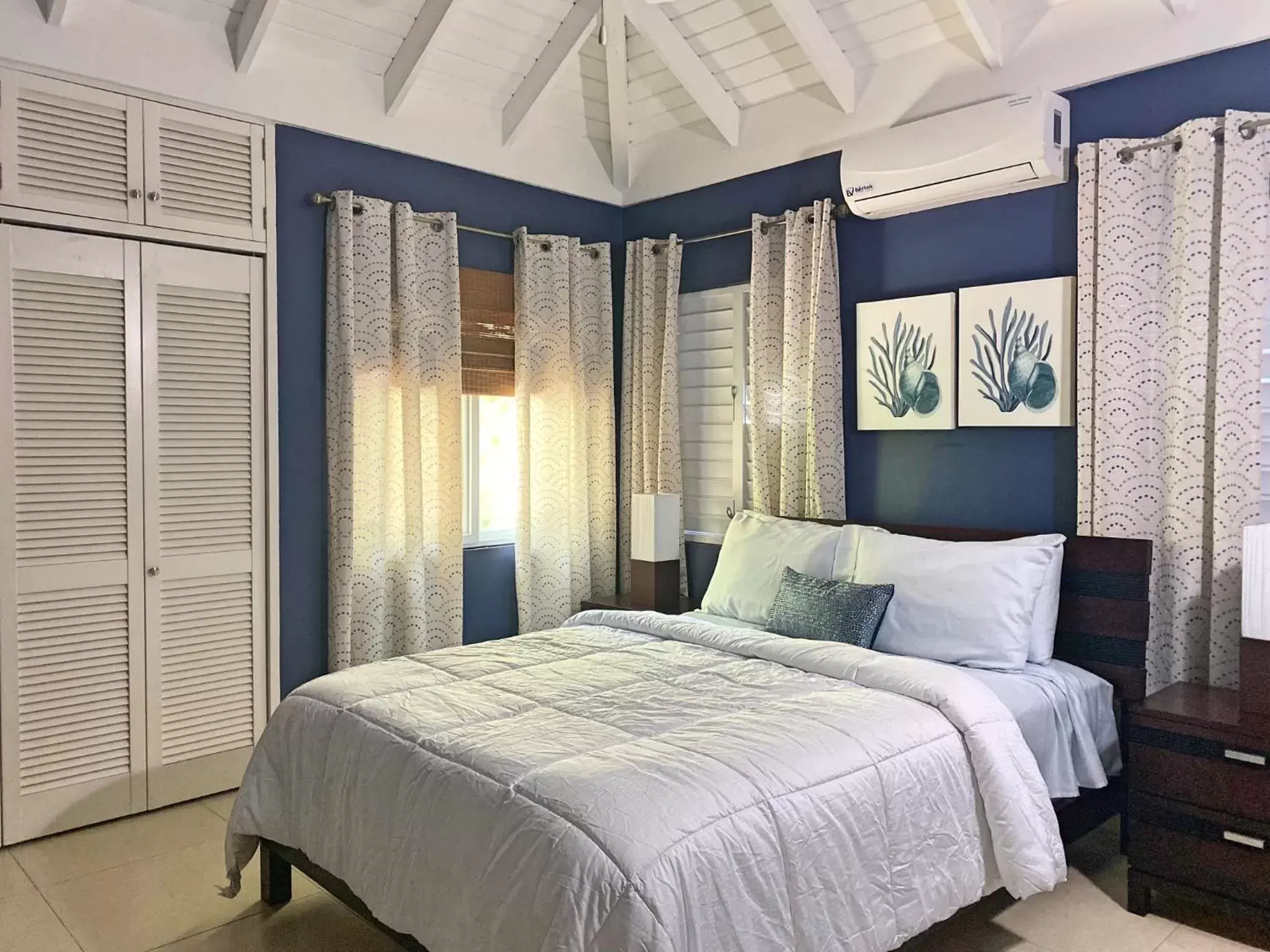 Bedroom, Bed in Jamnick Vacation Rentals - Richmond, St Ann, Jamaica