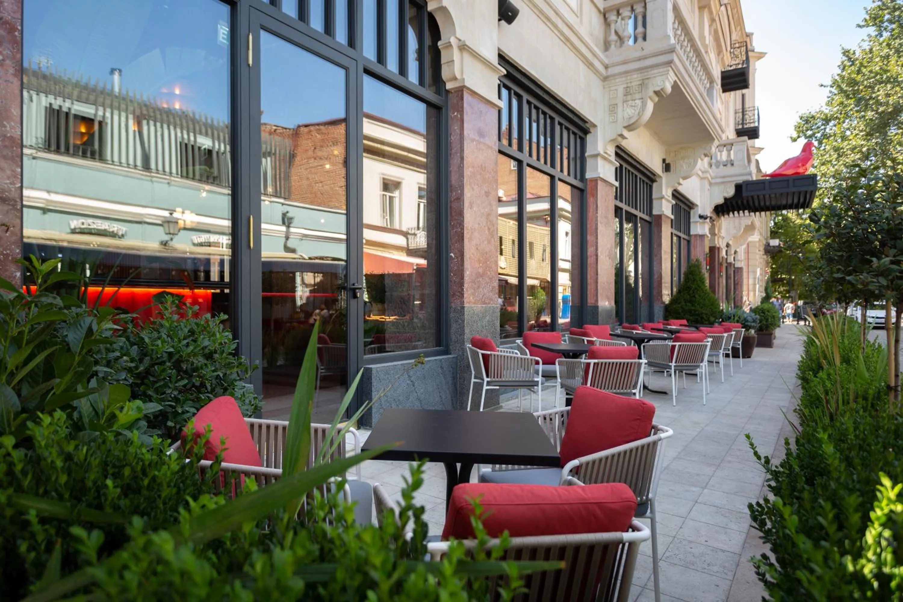Lounge or bar in Radisson RED Tbilisi