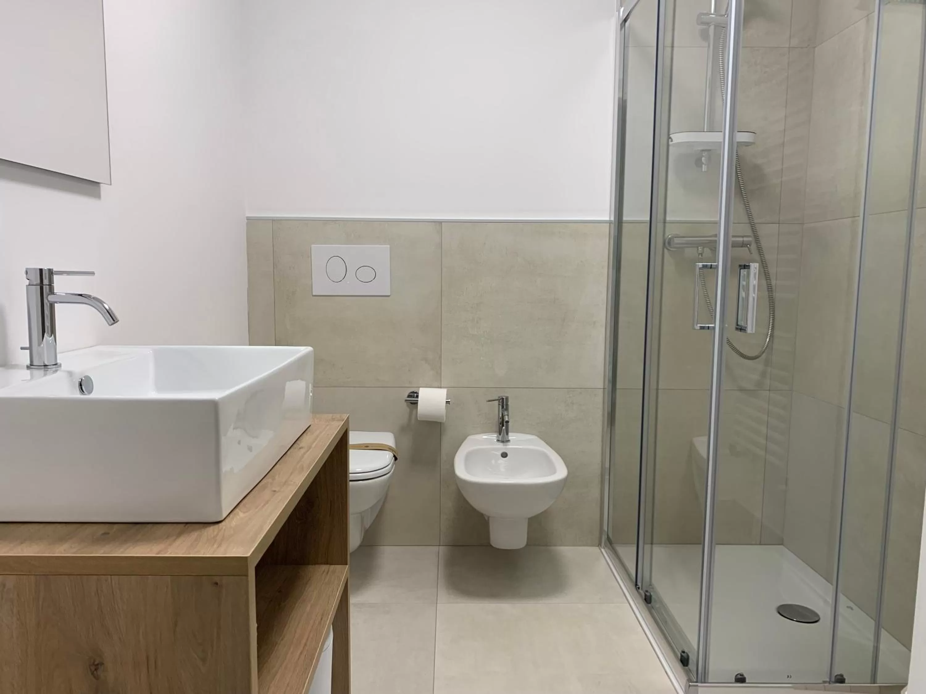 Shower in Aldeia Bianca Village