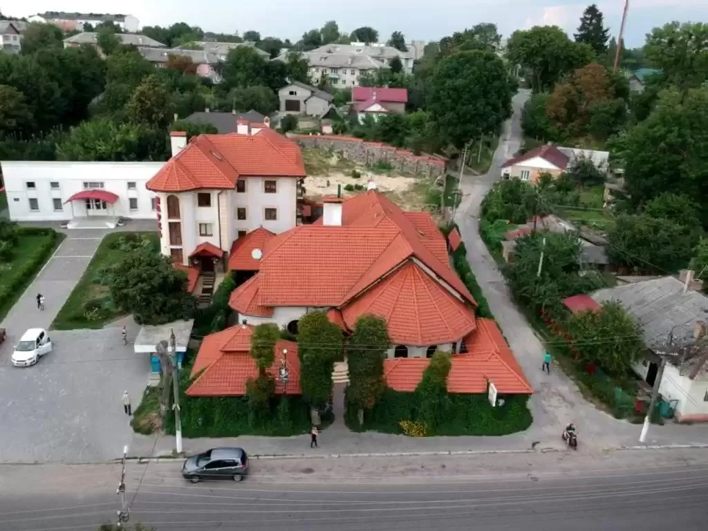 Property building in Maestro