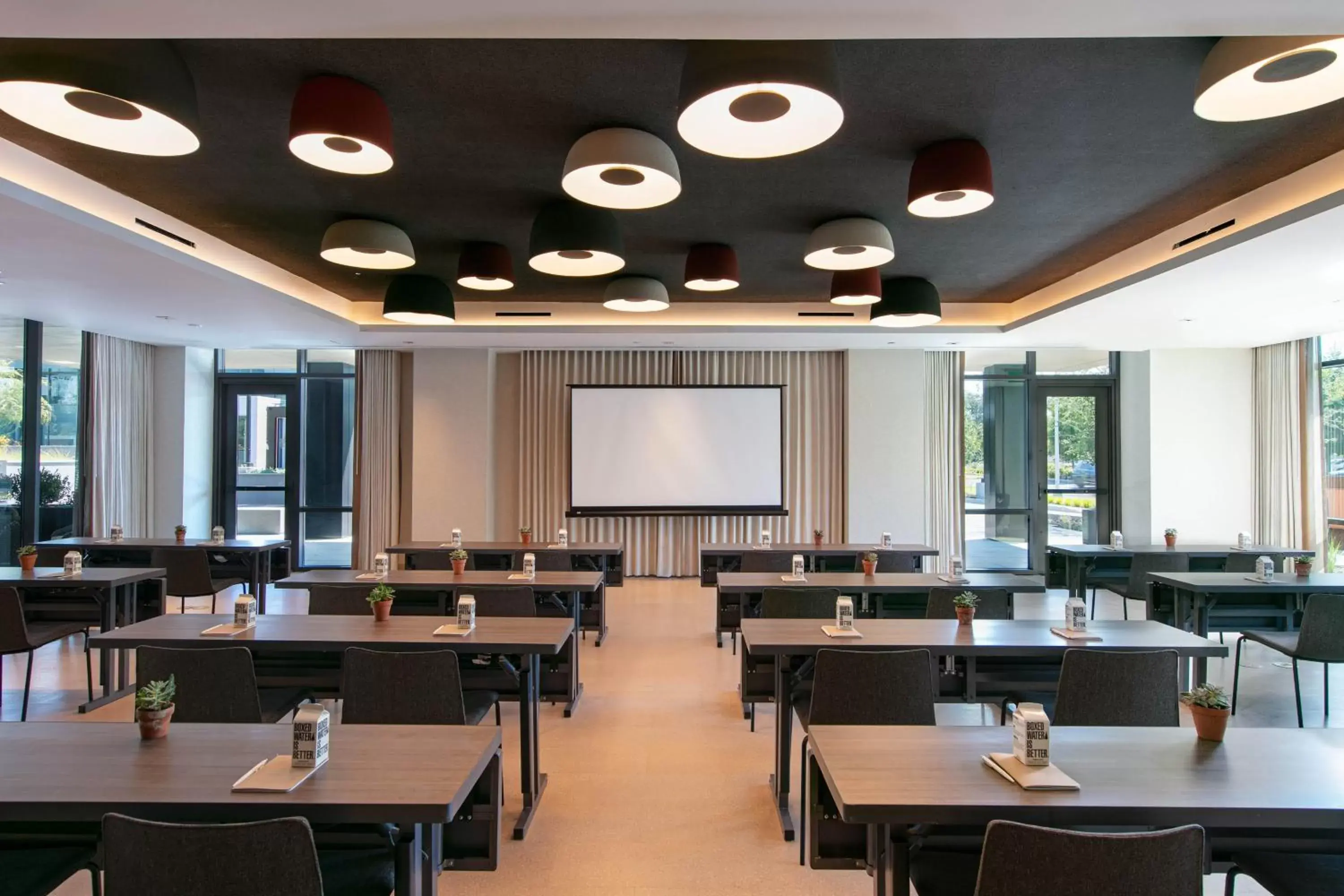 Meeting/conference room, Restaurant/Places to Eat in Hotel Citrine, Palo Alto, a Tribute Portfolio Hotel