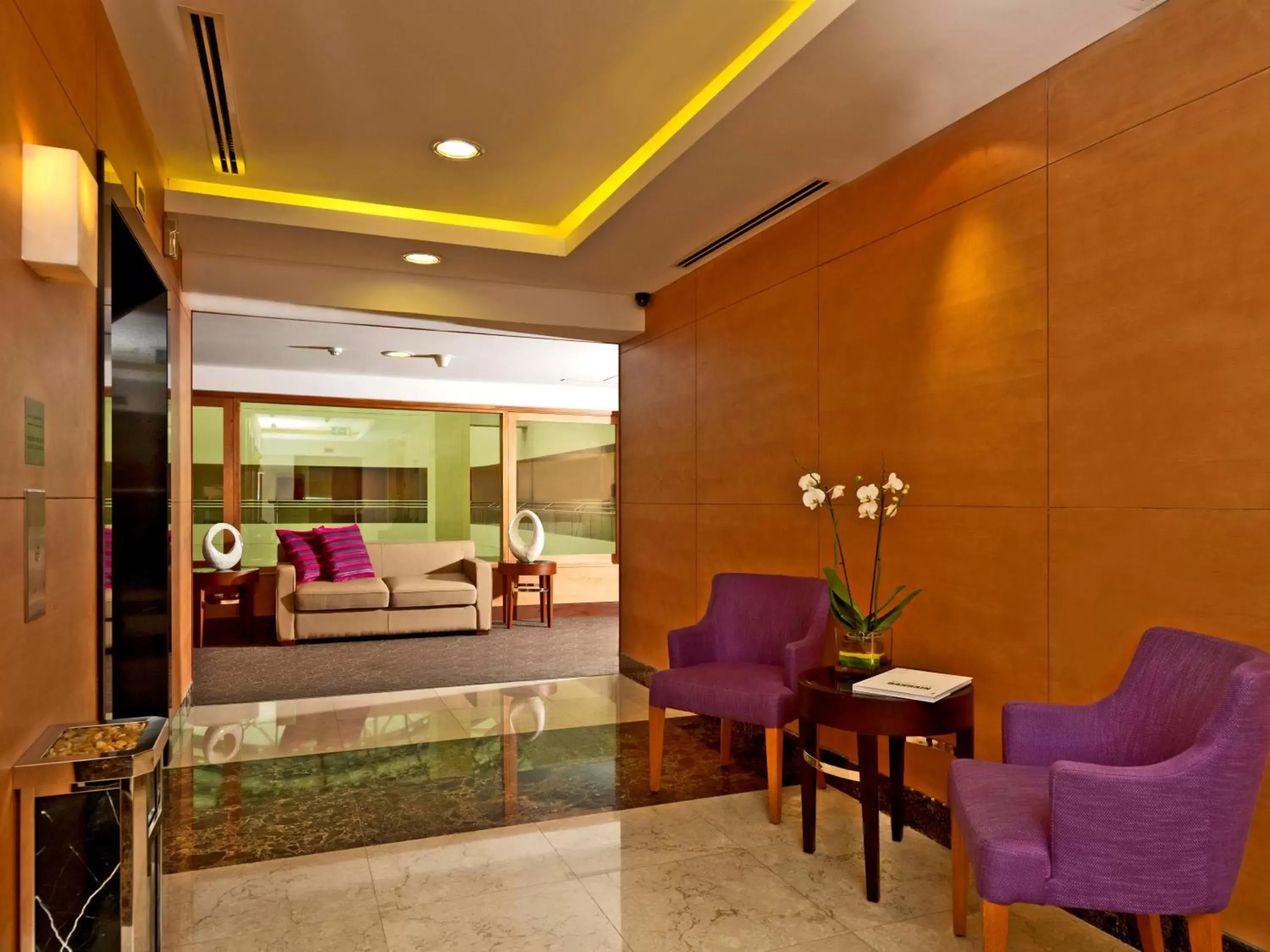 Area and facilities, Lobby/Reception in Fraser Suites Seef Bahrain