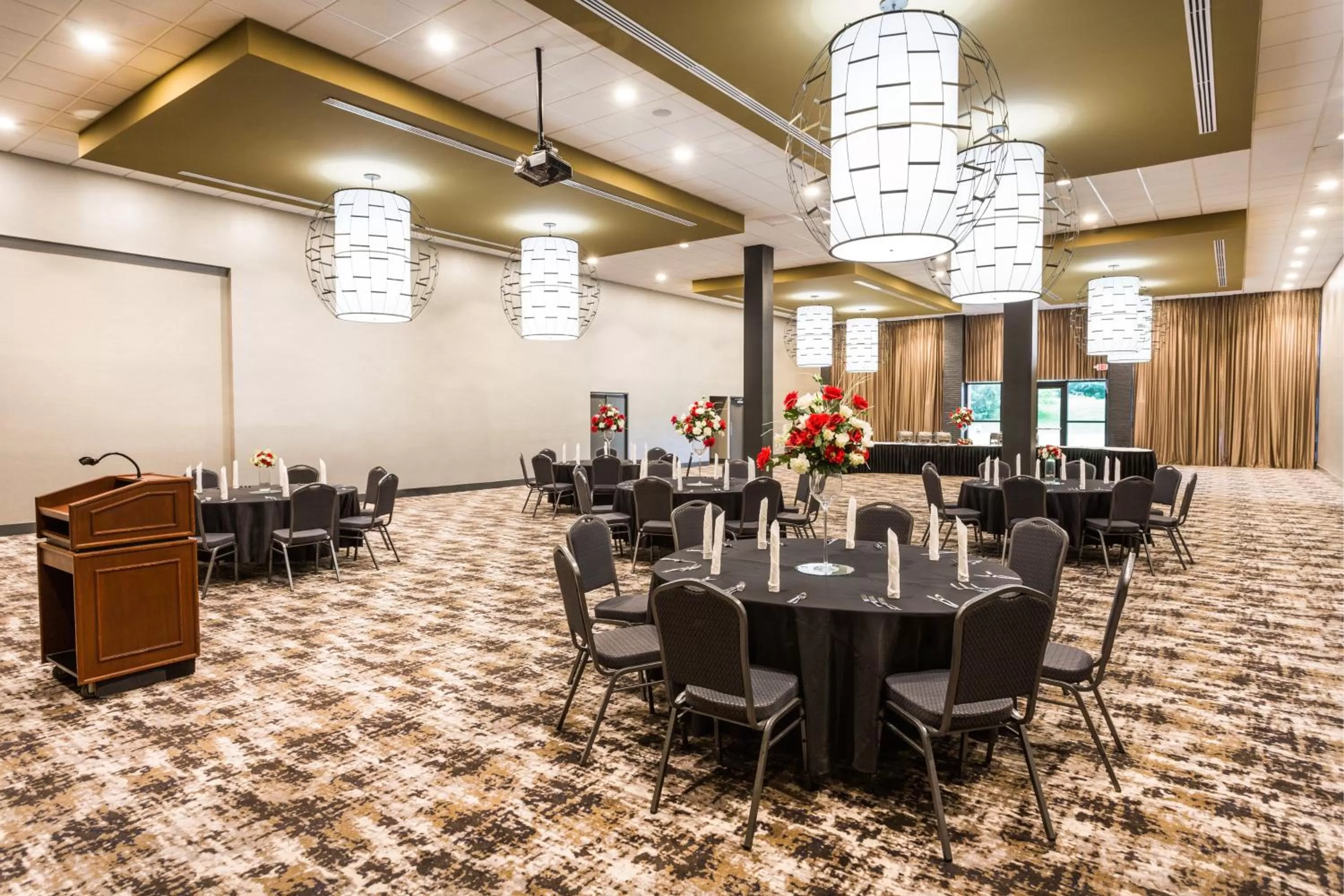 Banquet/Function facilities in Holiday Inn Roanoke Airport - Conference CTR by IHG