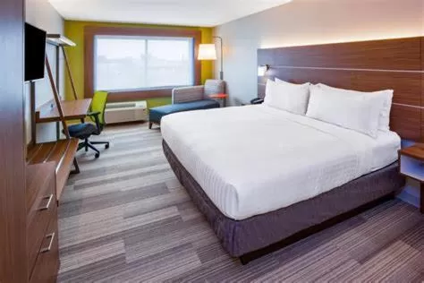 Standard King Room in Holiday Inn Express - Wilmington North - Brandywine by IHG