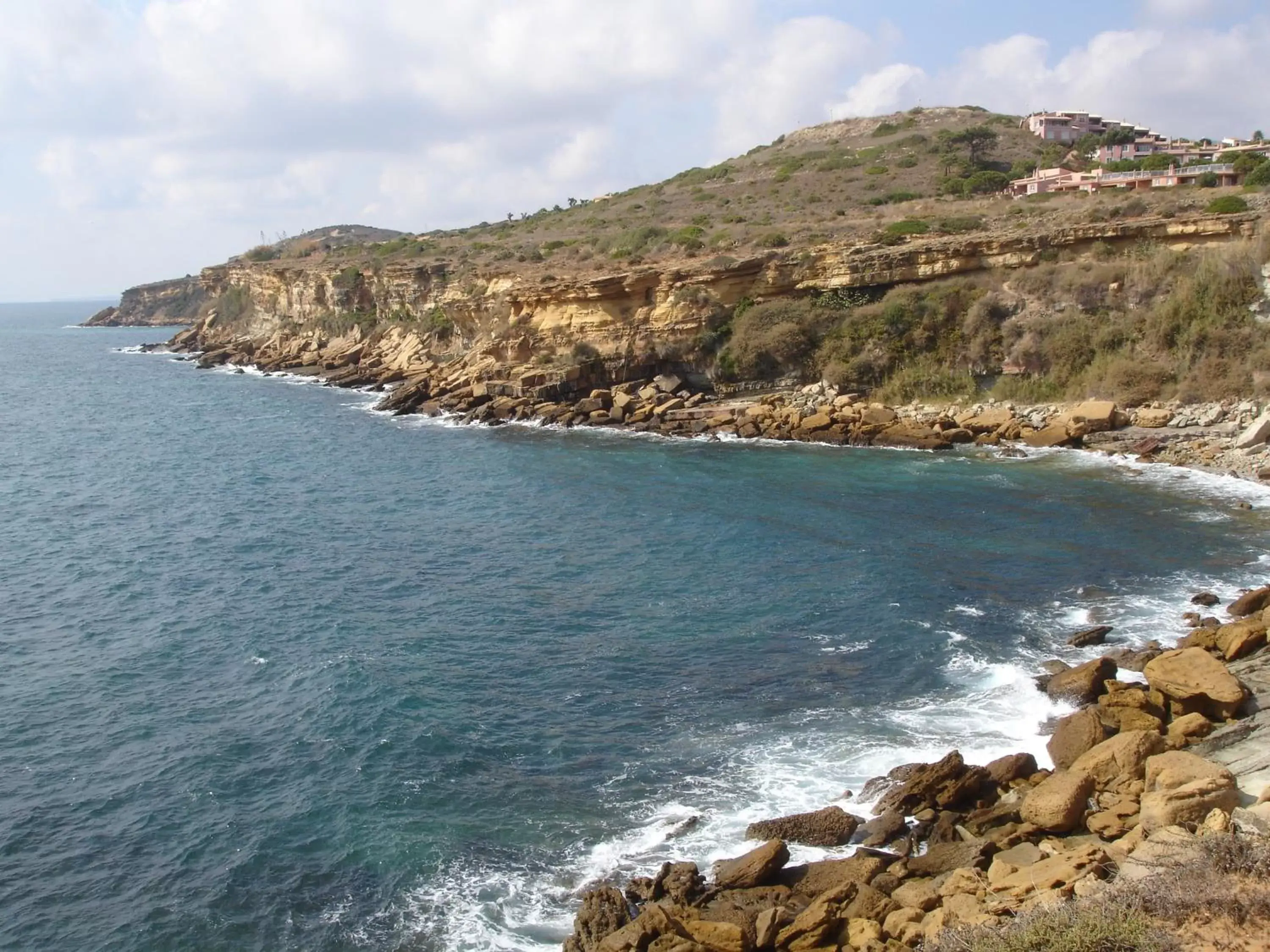 Area and facilities, Natural Landscape in Montinho De Ouro