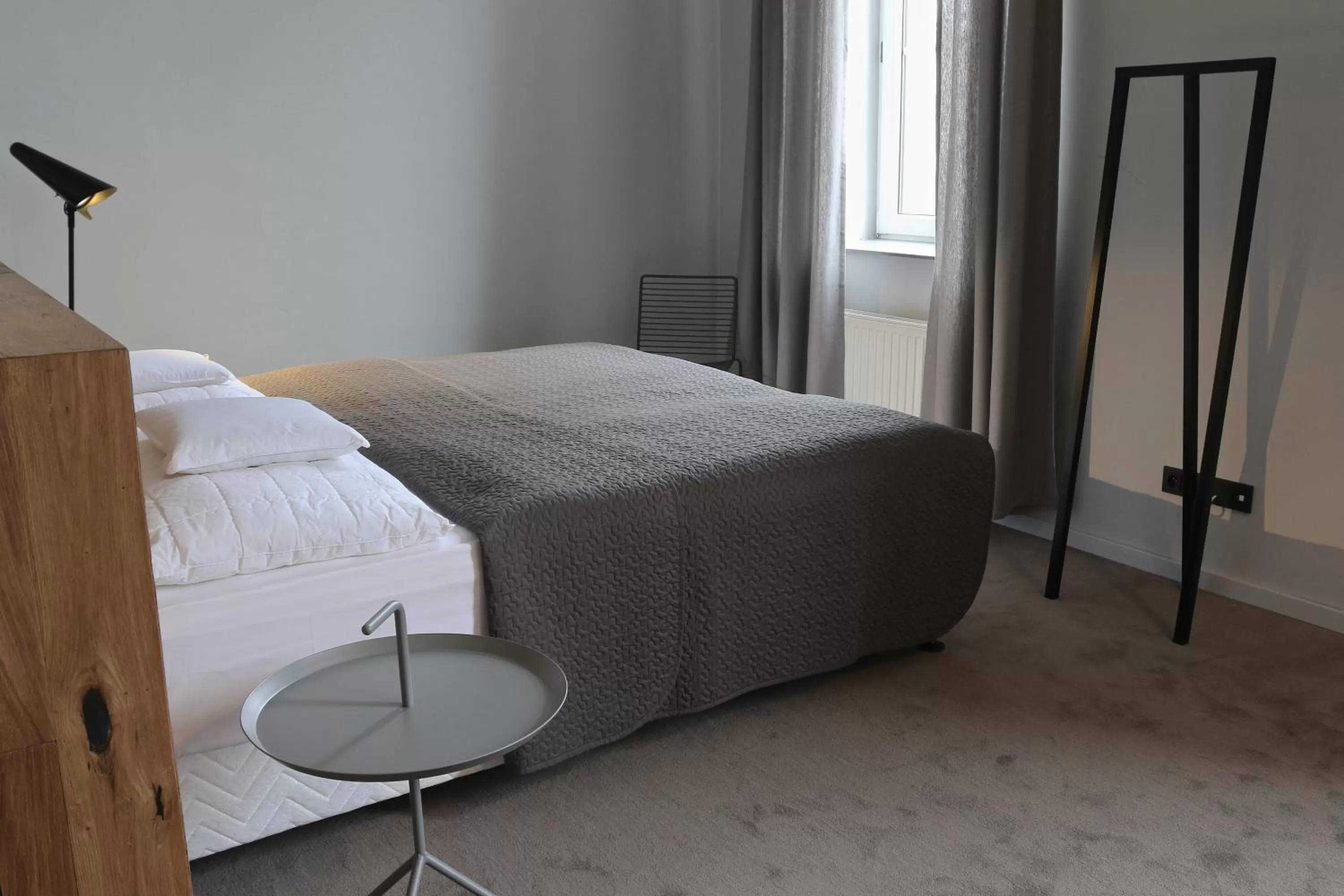 Photo of the whole room, Bed in Hotel city.city