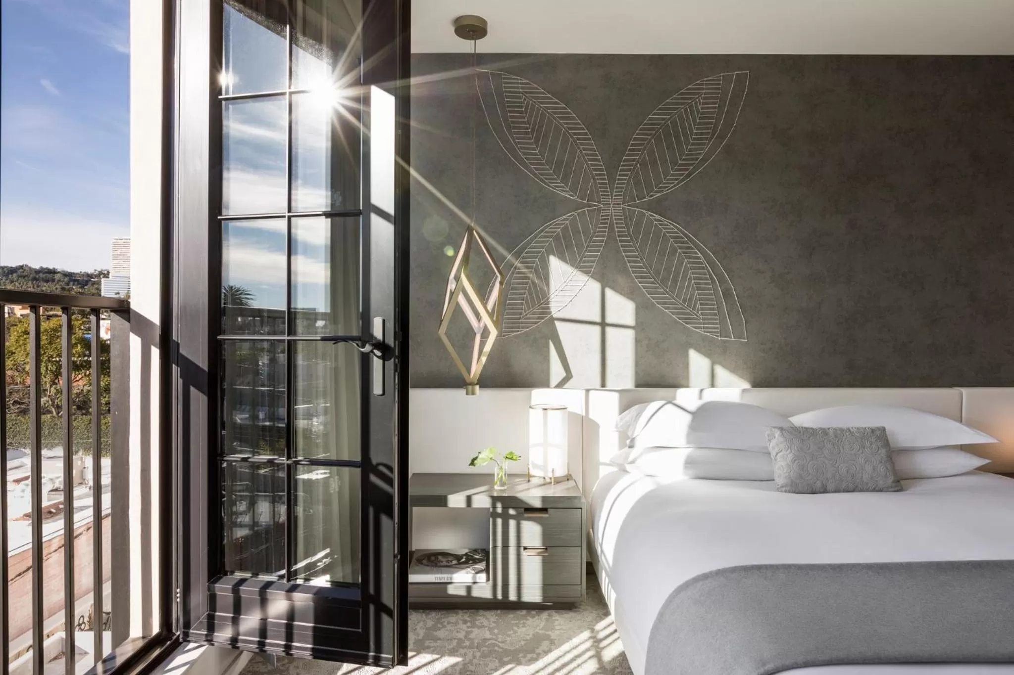 Photo of the whole room, Bed in Kimpton La Peer Hotel West Hollywood by IHG