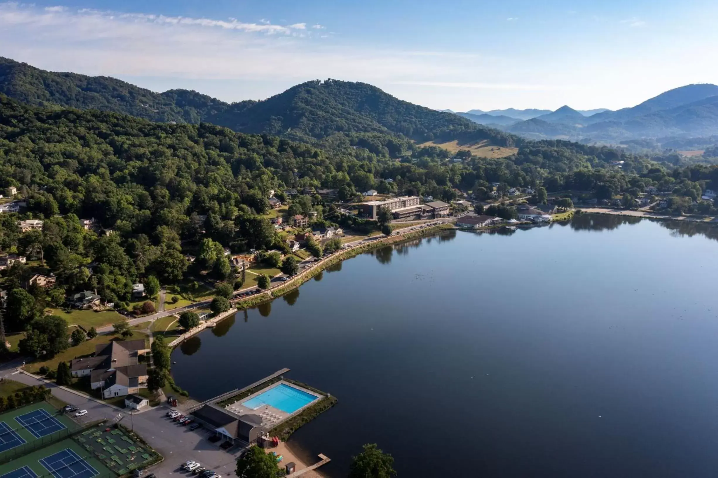 Bird's-eye View in The Terrace Hotel at Lake Junaluska