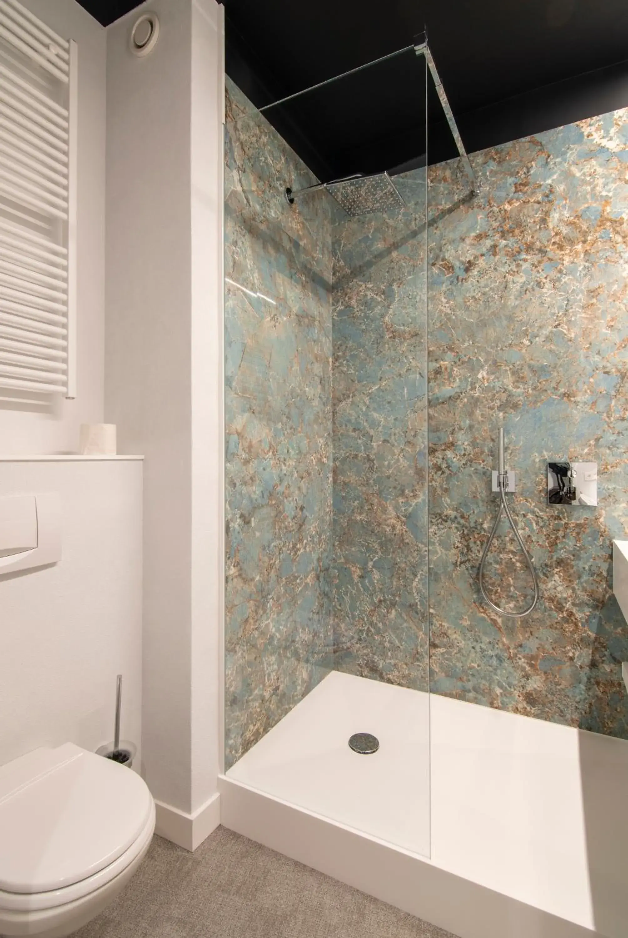 Shower, Bathroom in Hotel Pax