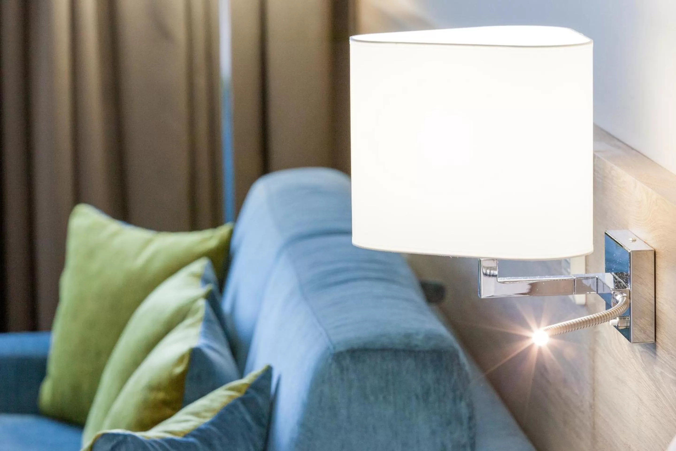 Seating area in Best Western Hotel Le Bordeaux Sud