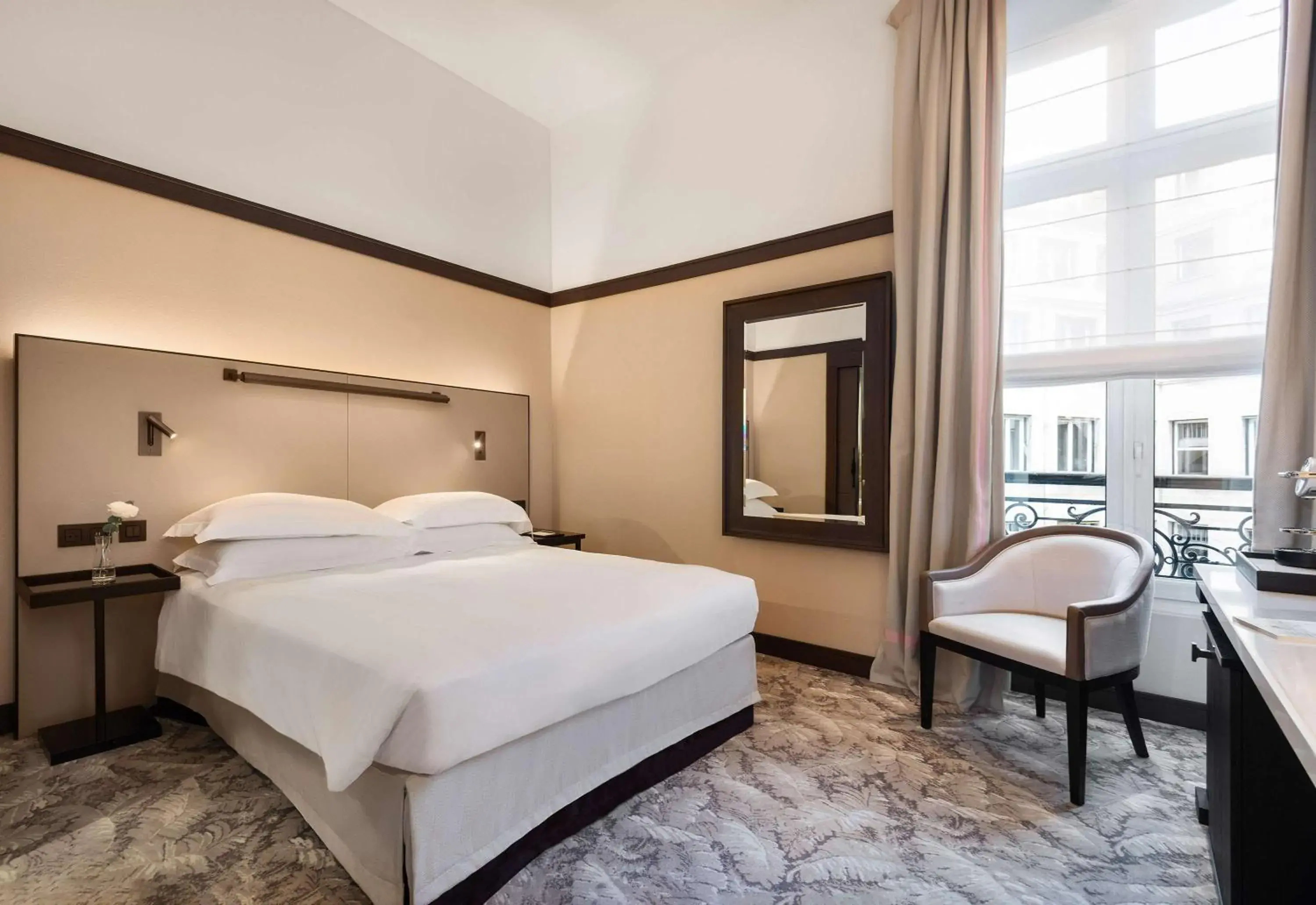 Photo of the whole room, Bed in Hyatt Paris Madeleine Hotel