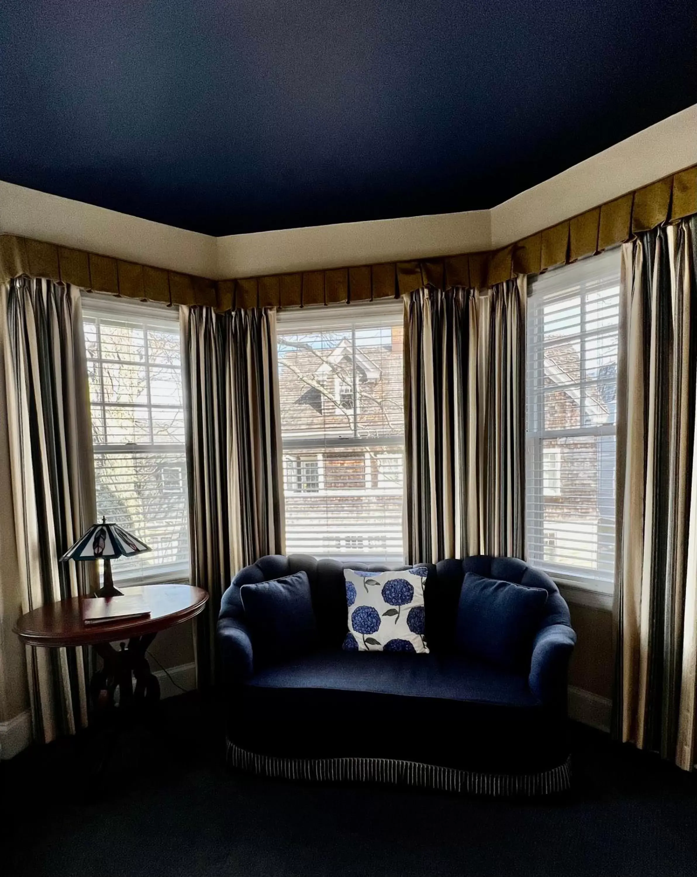 Bedroom, Seating Area in Almondy Inn Bed & Breakfast