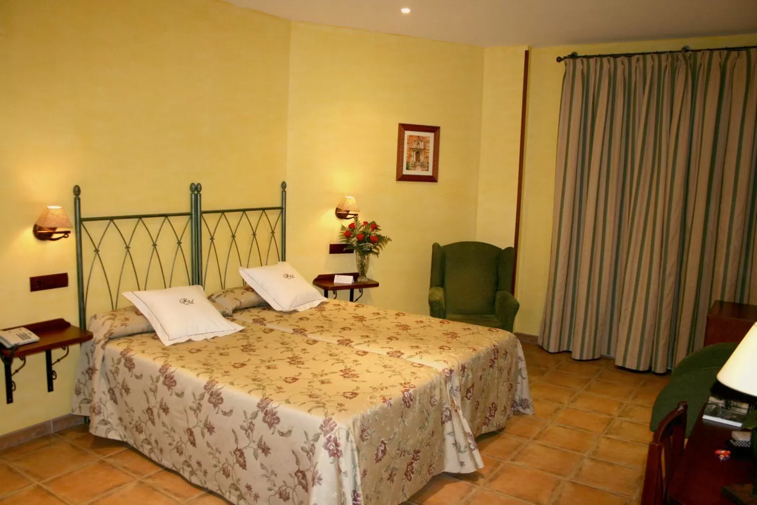 Photo of the whole room, Bed in Hospedium Hotel Retiro del Maestre