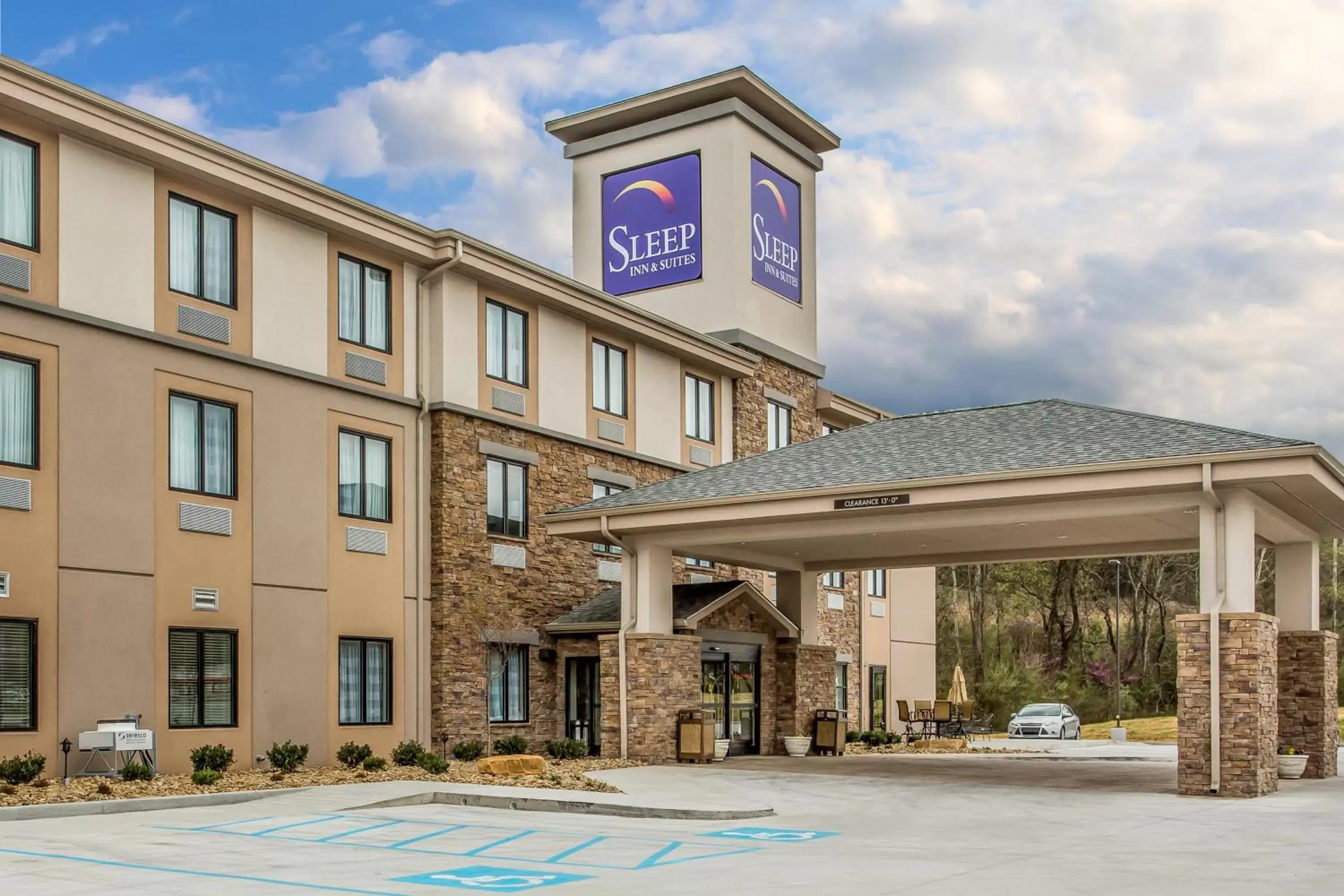 Facade/entrance, Property Building in Sleep Inn & Suites Dayton