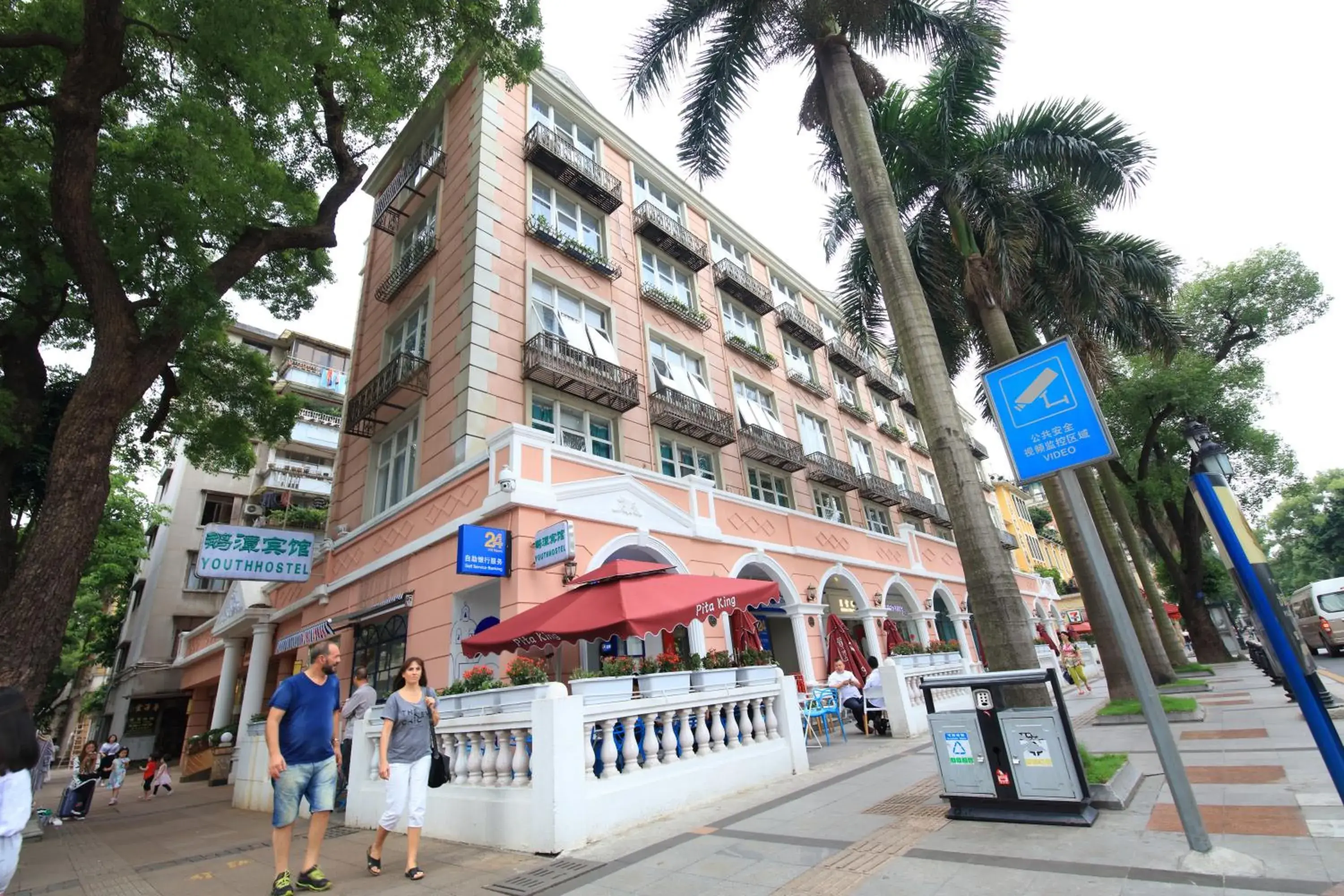 Decorative detail, Property Building in LN Whitehouse Hotel Decorative detail, Property Building in LN Whitehouse Hotel