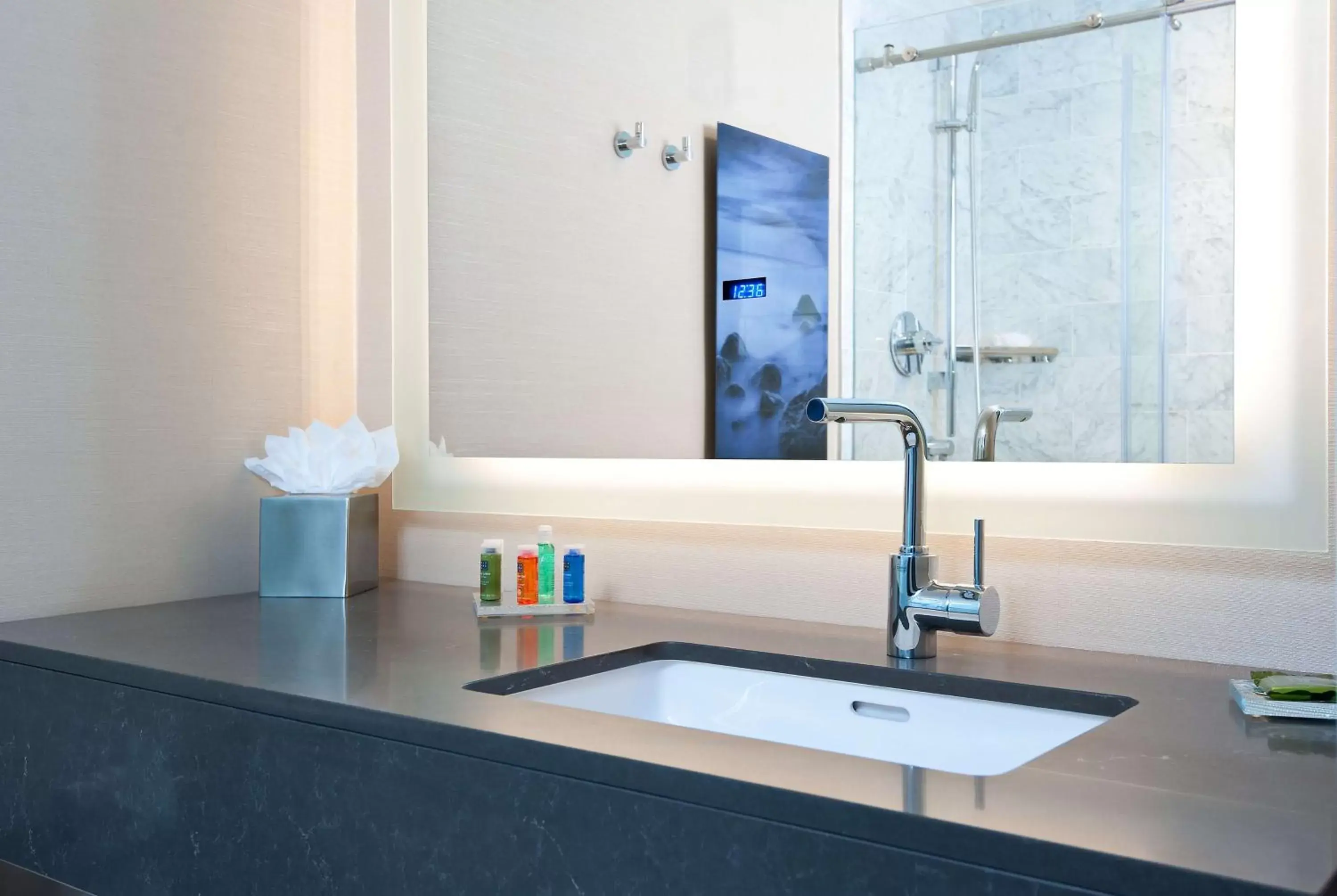 Bathroom in Hyatt Regency Newport Beach West Bathroom in Hyatt Regency Newport Beach West