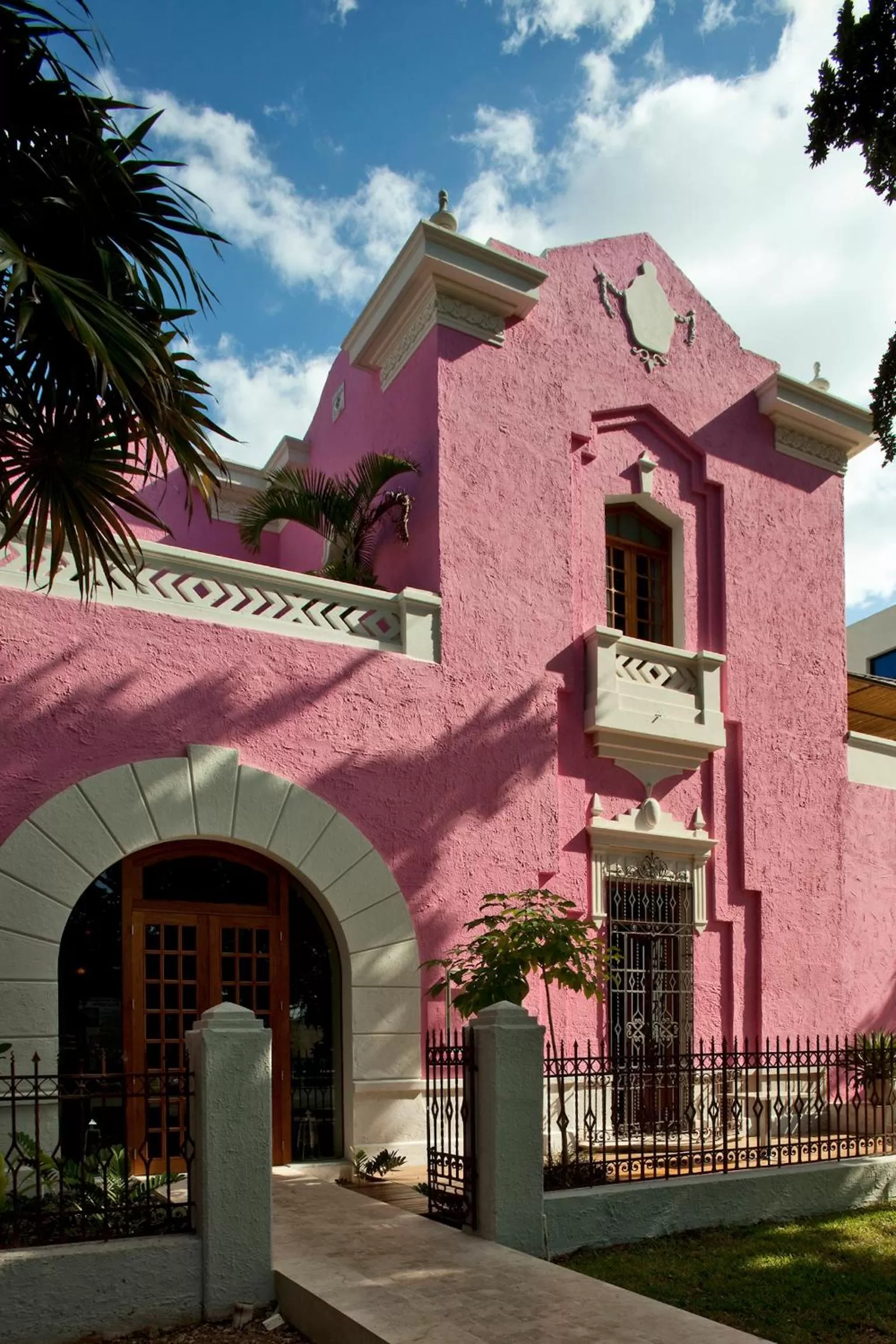 Facade/entrance in Rosas & Xocolate Boutique Hotel and Spa Merida, a Member of Design Hotels