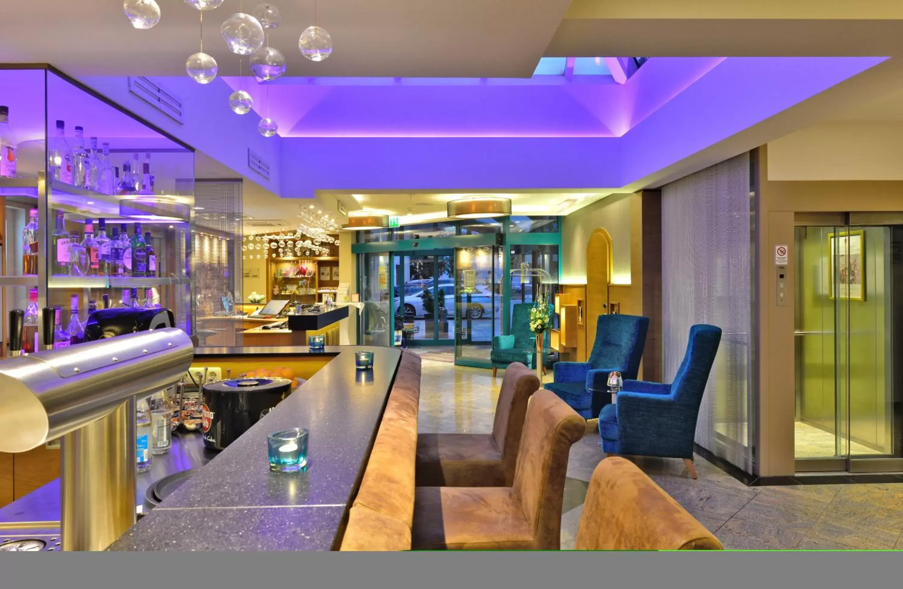 Restaurant/places to eat, Lounge/Bar in Best Western Plus Hotel Erb