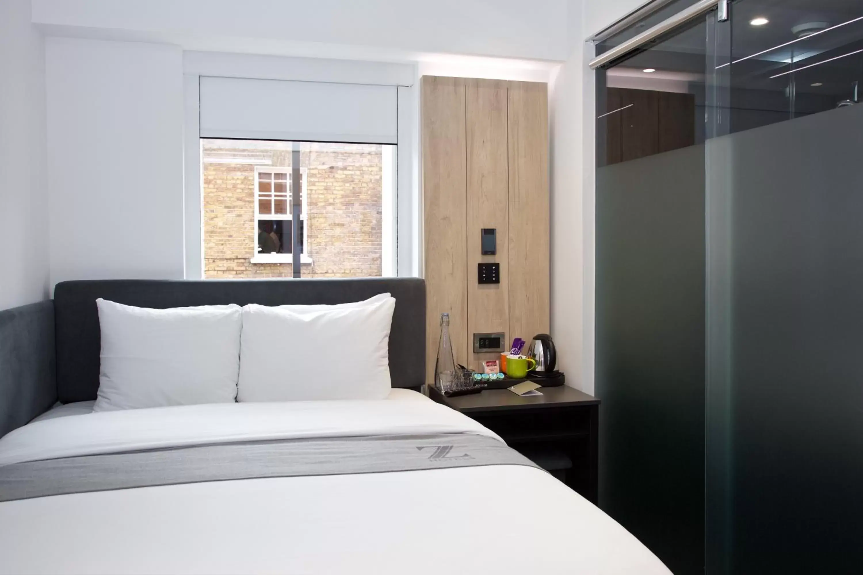 Bedroom, Bed in The Z Hotel Tottenham Court Road