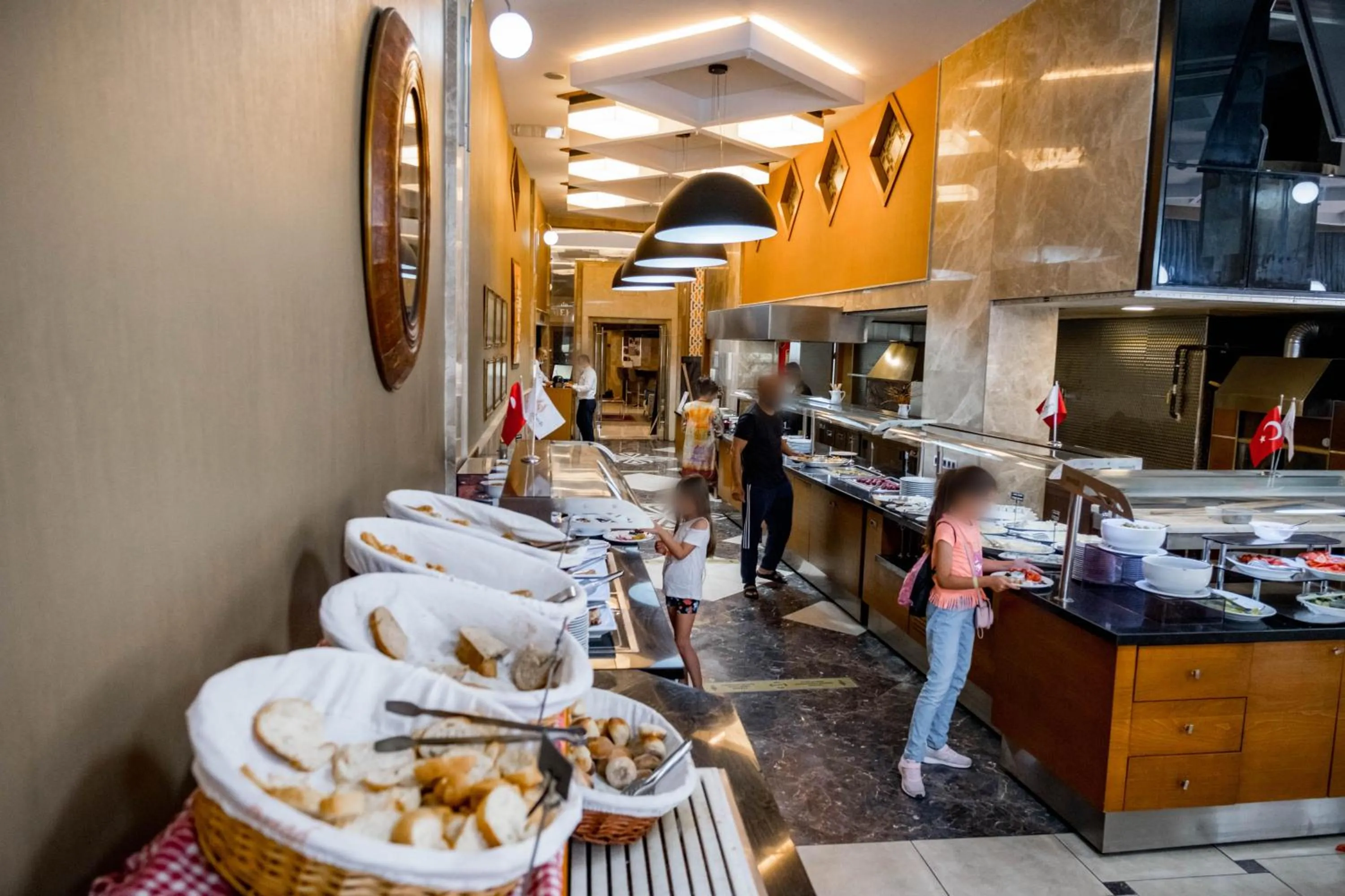 Buffet breakfast in Selçuk Hotel