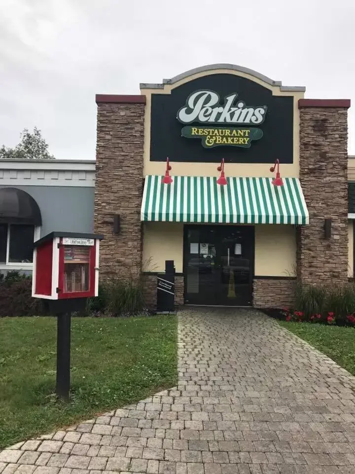 Restaurant/places to eat in Clarion Inn & Suites - University Area Restaurant/places to eat in Clarion Inn & Suites - University Area