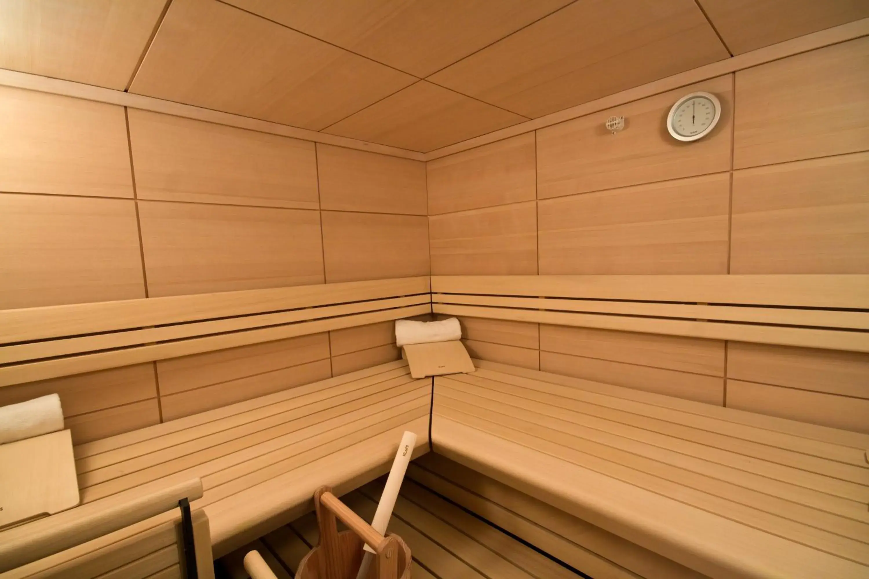 Sauna in Ilonn Hotel