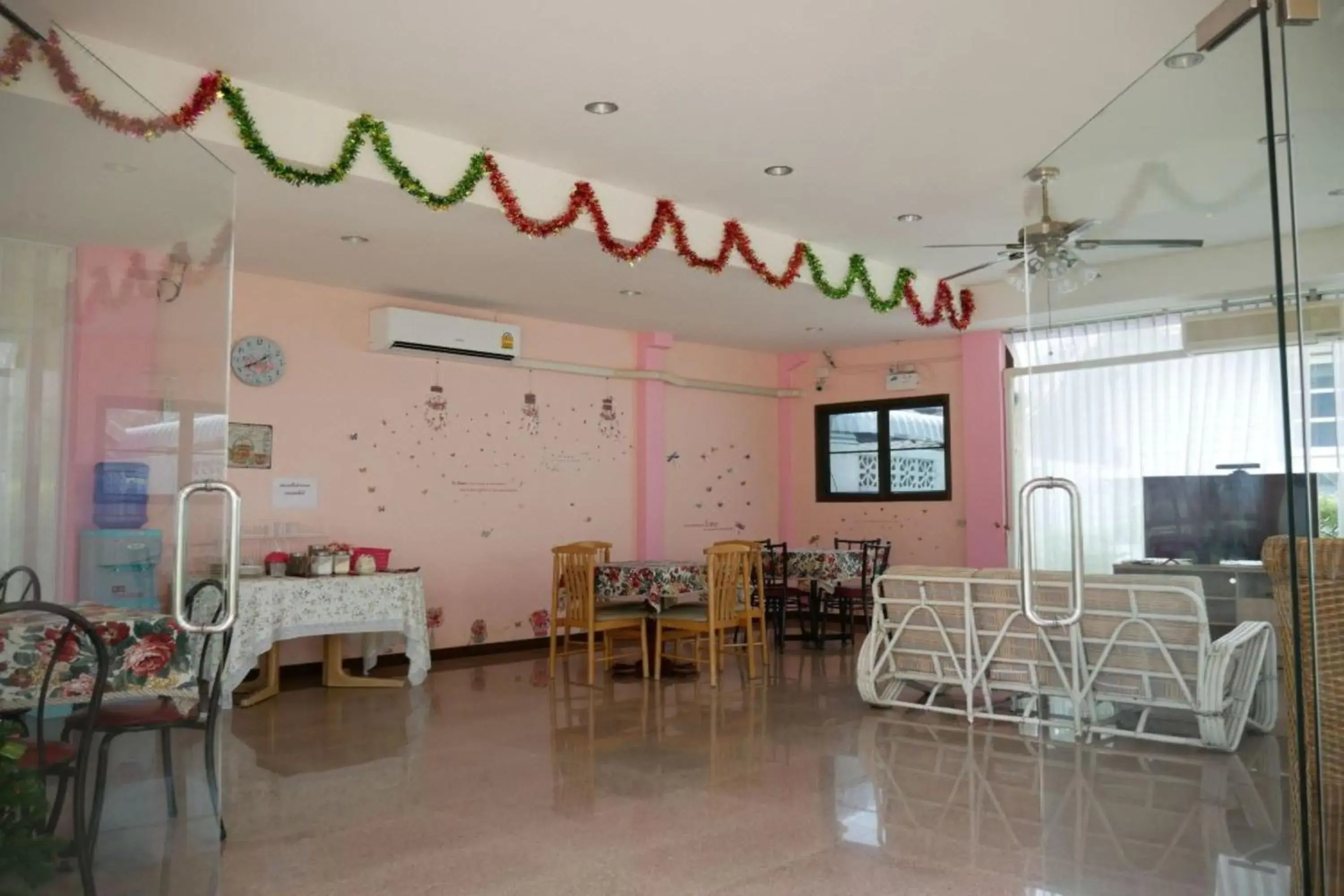 Restaurant/places to eat in TaLeKaew Resort SHA Restaurant/places to eat in TaLeKaew Resort SHA