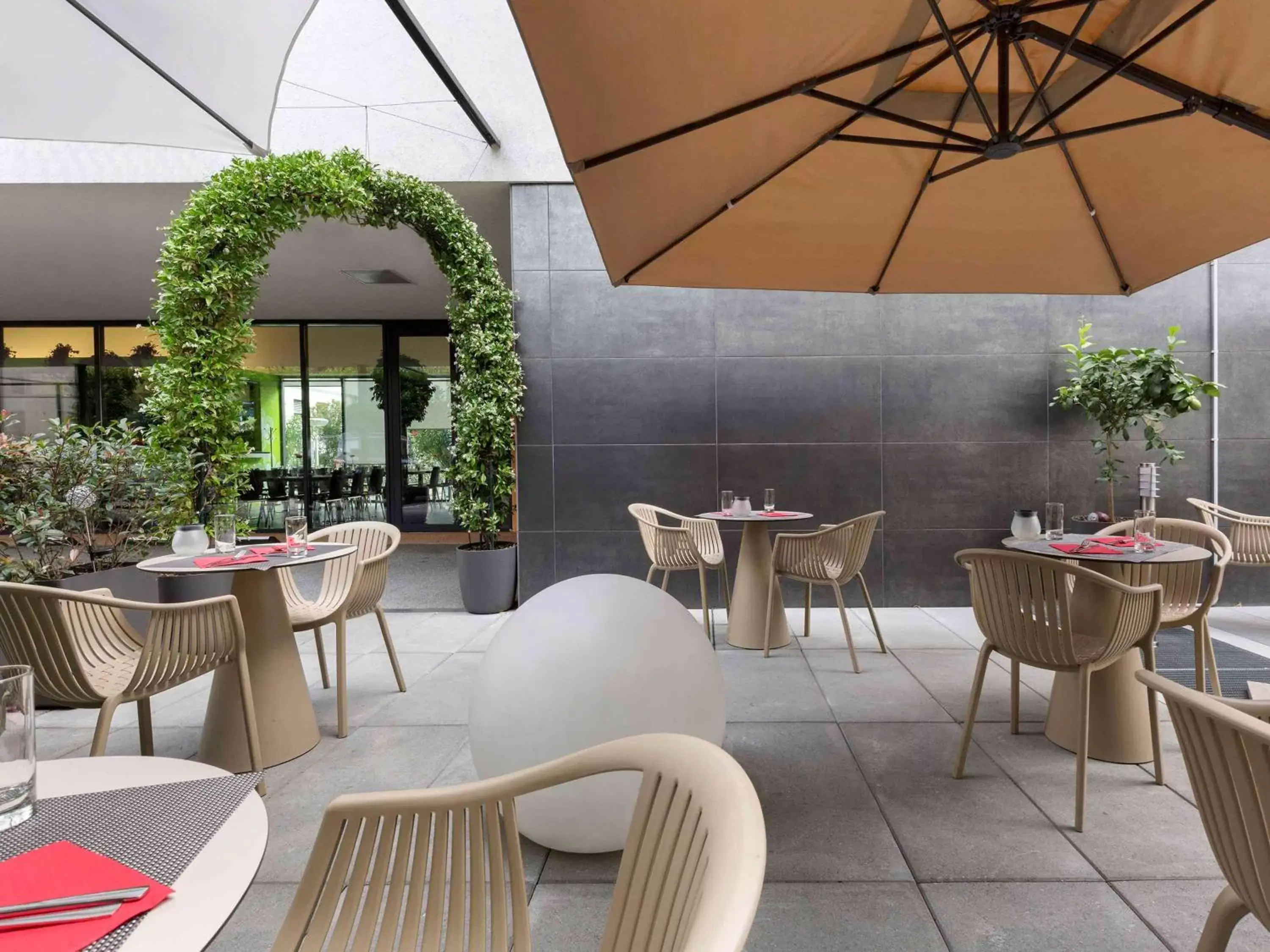 Property building in ibis Locarno Property building in ibis Locarno