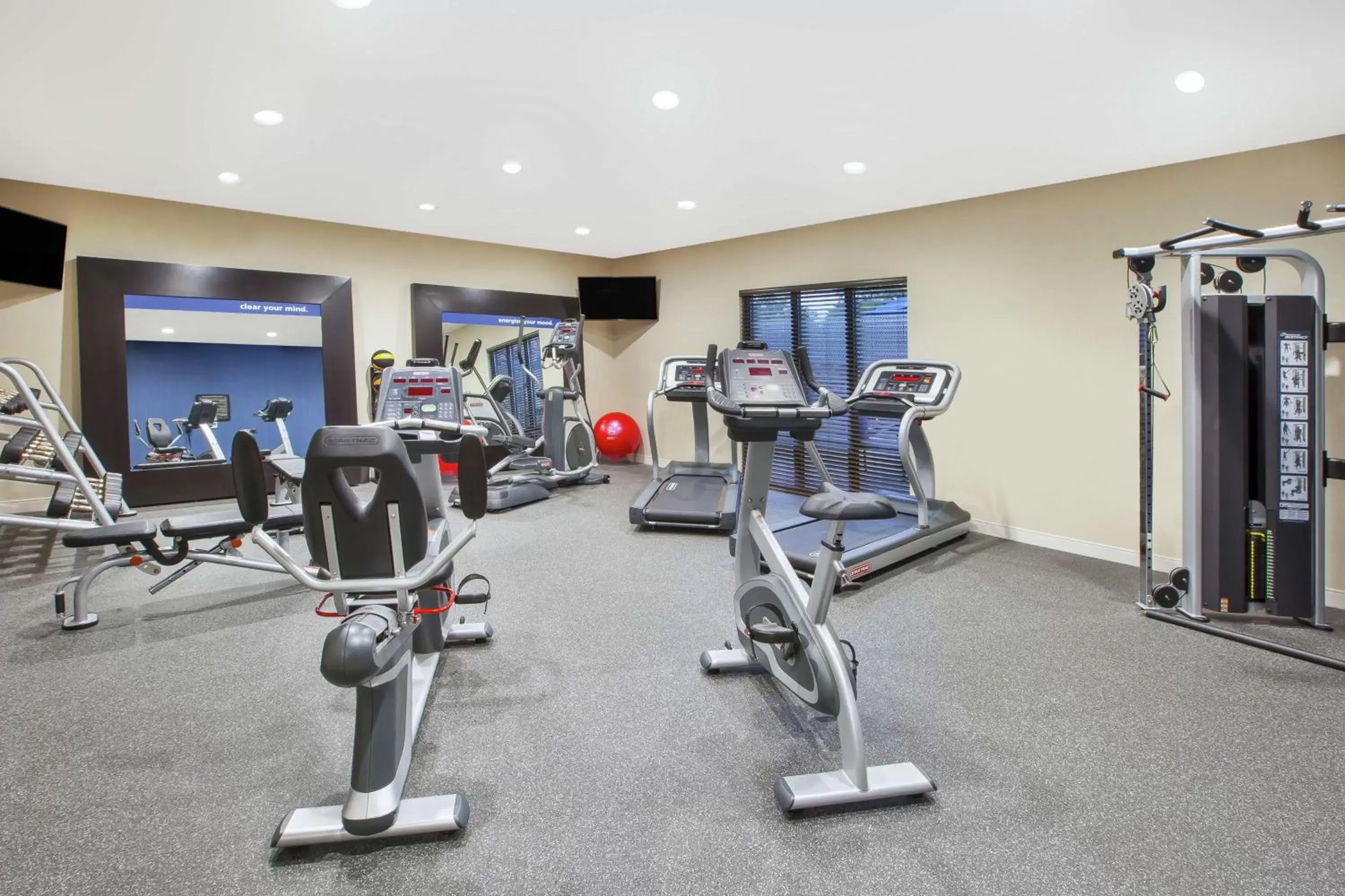Fitness centre/facilities, Fitness Center/Facilities in Hampton Inn & Suites Oakwood Village-Cleveland