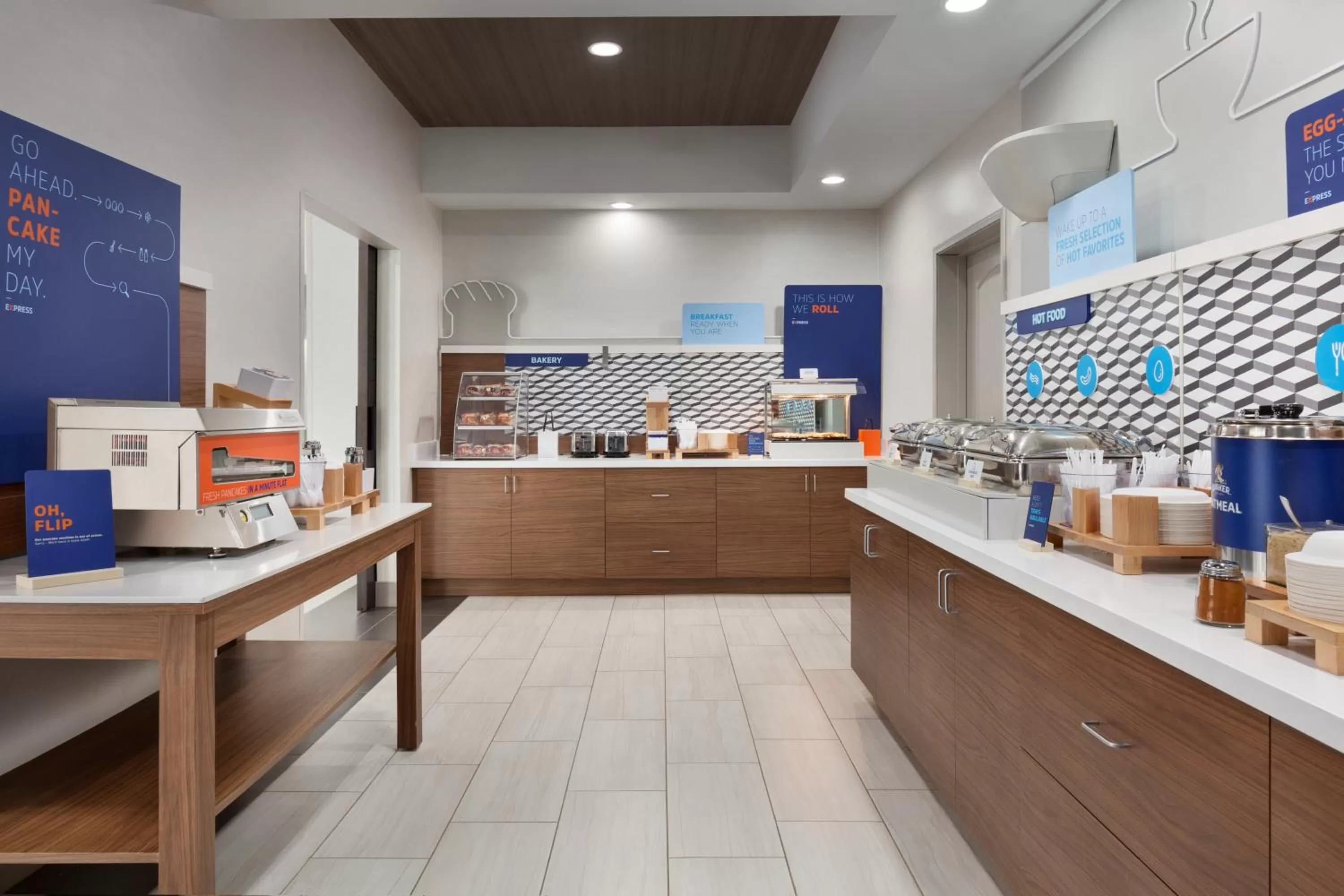 Breakfast in Holiday Inn Express & Suites Merced - Yosemite Natl Pk Area by IHG