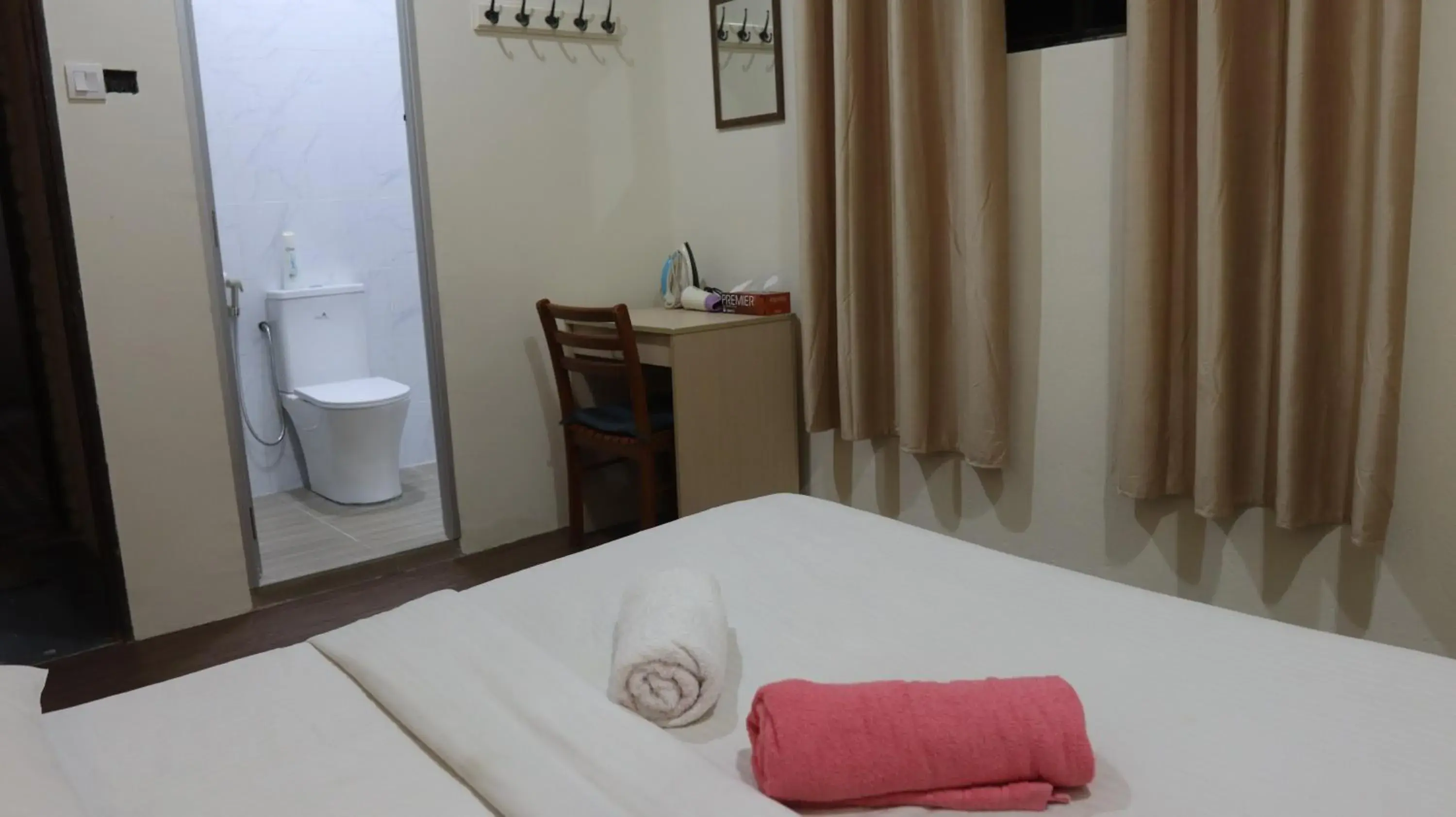 Photo of the whole room, Bed in The Explorers Guesthouse and Hostel Photo of the whole room, Bed in The Explorers Guesthouse and Hostel