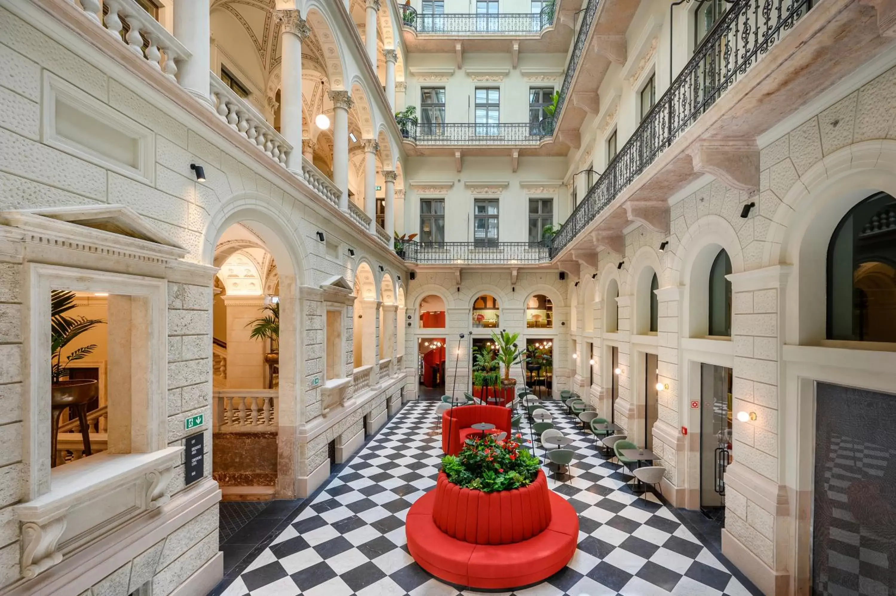 Lobby or reception in Hotel Oktogon Haggenmacher